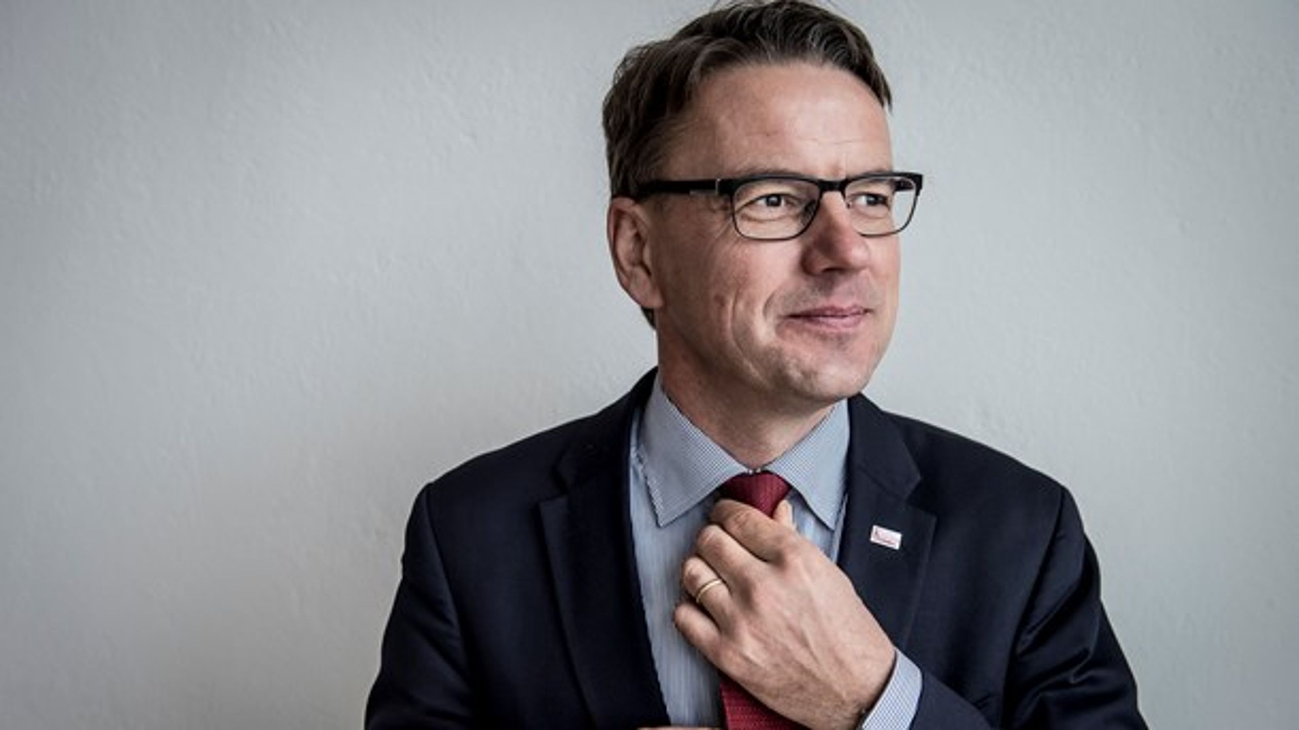 Dansk Flygtningehjælp er vokset med næsten 200 procent siden 2010. Men de kommende år skruer man ned for vækstambitionerne, siger generalsekretær Christian Friis Bach.