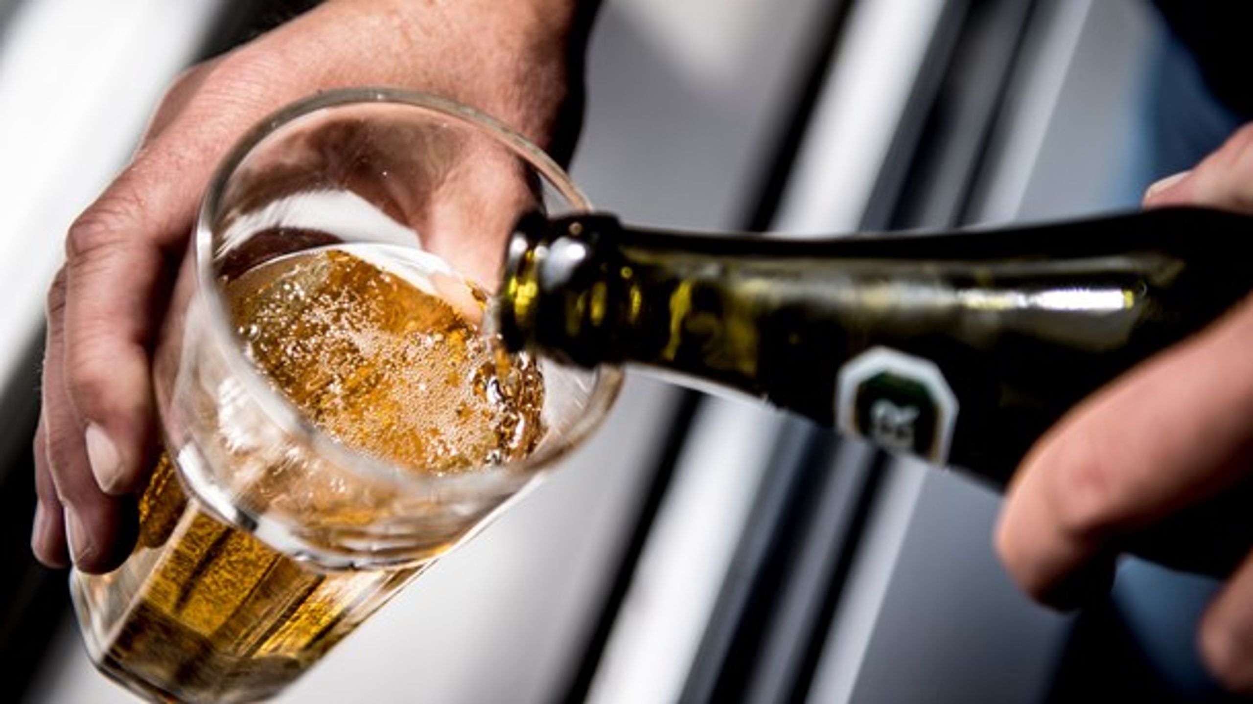 Tal fra Center for Rusmiddelforskning viser, at 30.000 unge danskere har tegn på alkoholafhængighed.