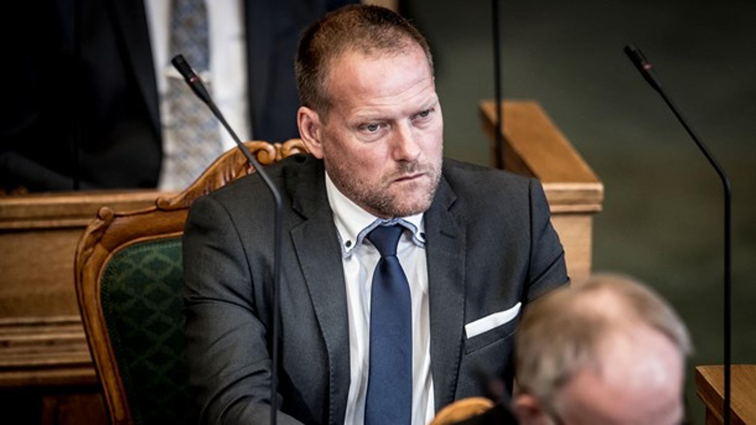 Uforsonlig oppositionspolitik og politisk topstyring splitter DF's byrådsgruppe i Guldborgsund.