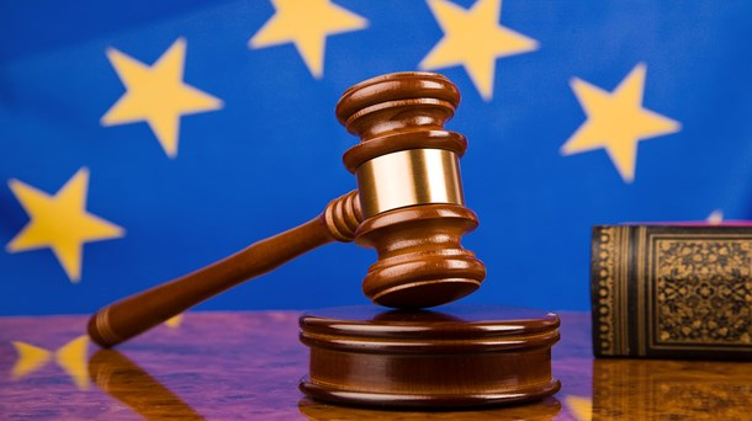 Danmark kan have kurs mod EU-Domstolen i flere sager, hvis der ikke rettes ind, advarer EU-Kommissionen.