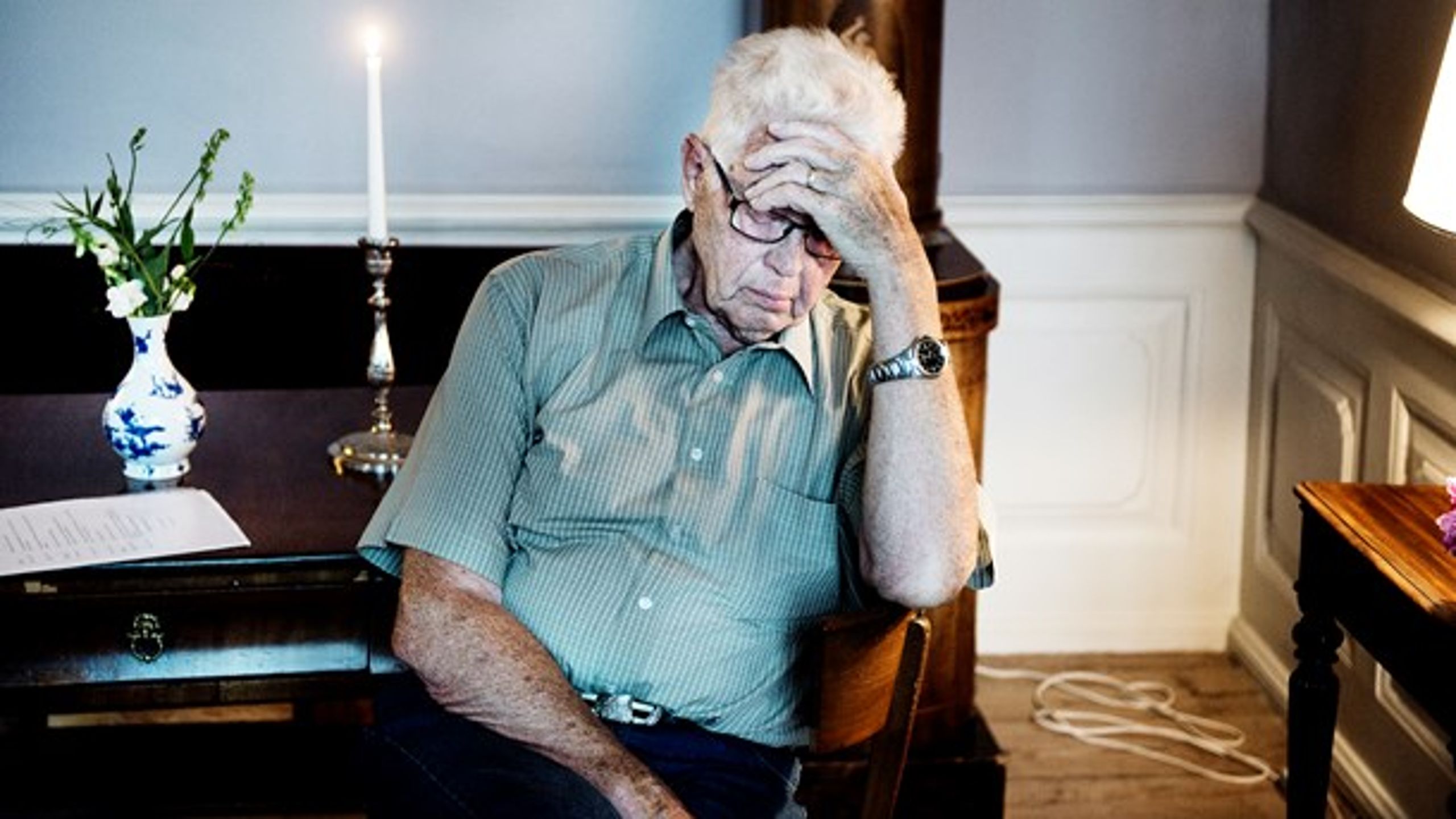 Problemet med ensomme ældre kan løses ved at bygge særlige bofællesskaber for seniorer, skriver Realdania.