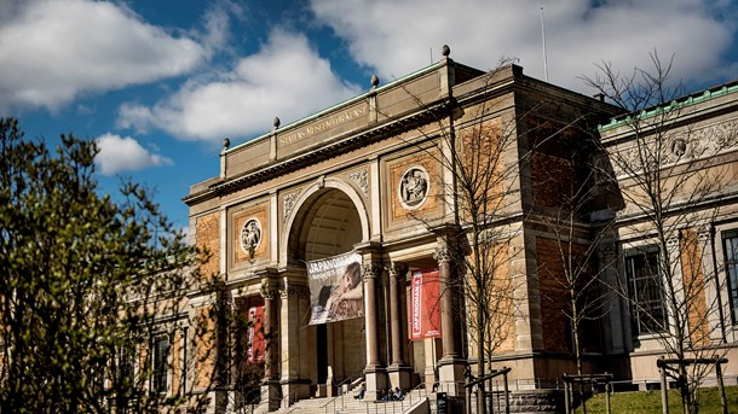 Hovedparten af fondenes kulturstøtte går til museer, mens knap halvdelen går til offentligt ejede institutioner som for eksempel Statens Museum for Kunst.