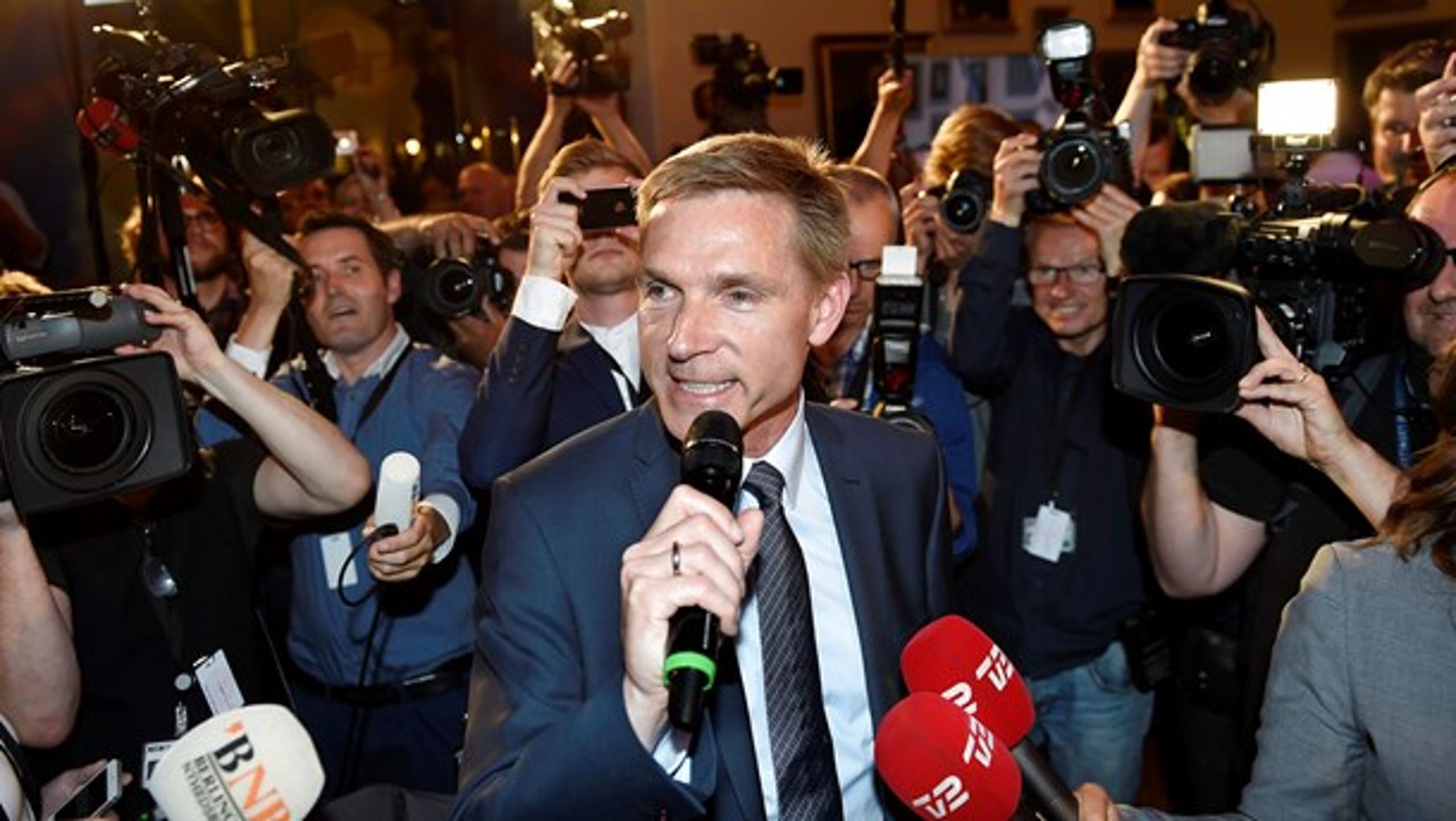 Dansk Folkepartis storsejr ved folketingsvalget i 2015 er ved at smuldre (arkivfoto fra valgaftenen i 2015).