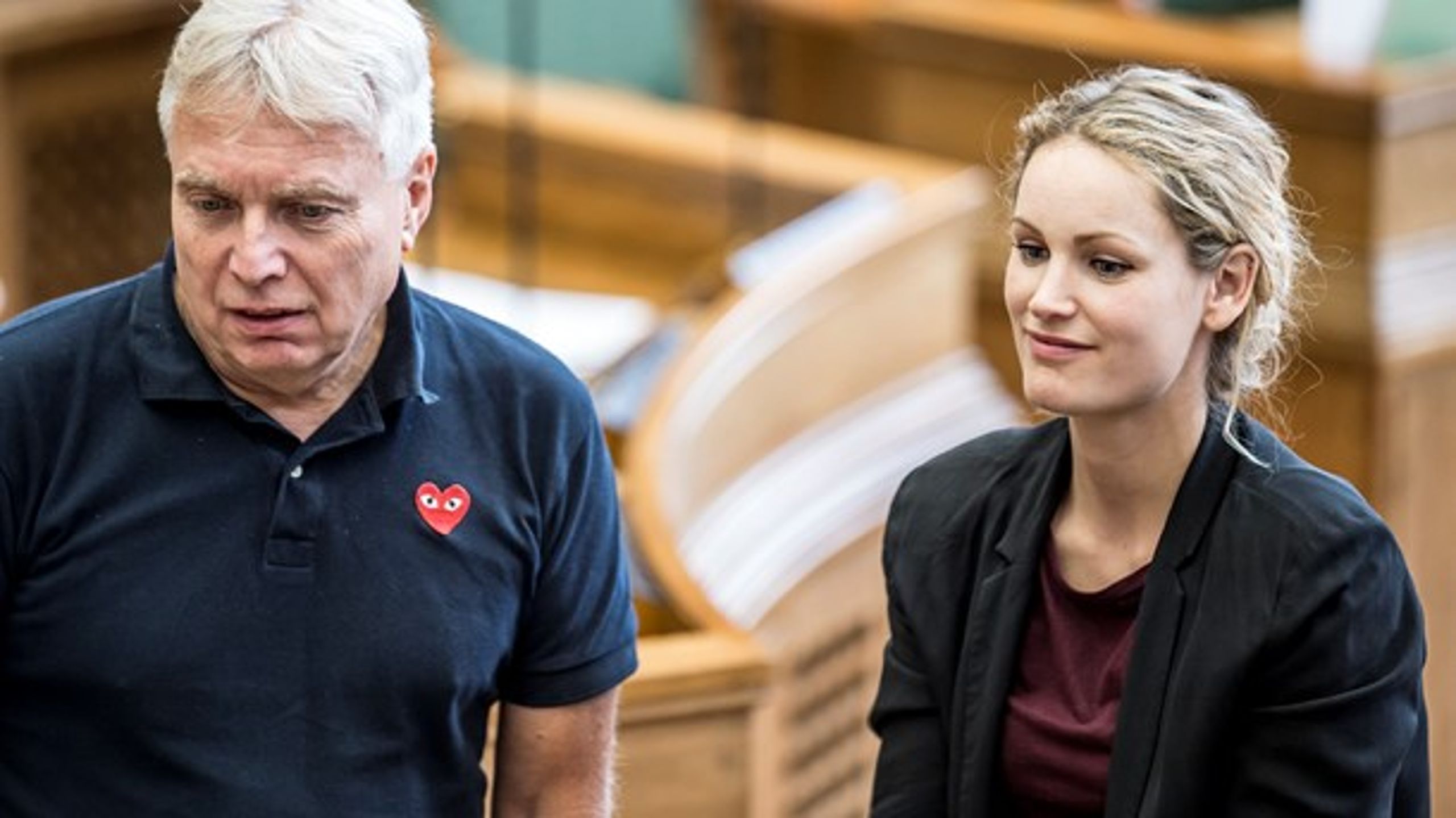 Hvorfor viser Altinget kun et billede af to ud af fire statsministerkandidater? spørger Christian Gade Bjerrum.