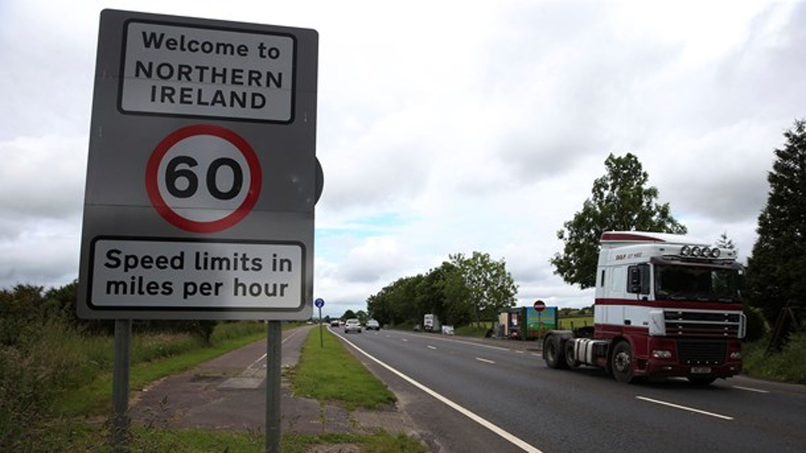 En grænse mellem Irland og Nordirland kan slet ikke komme på tale. Derfor har irerene ikke forberedt sig på at kontrollere grænsen, hvis briterne ender med at forlade EU uden en aftale.