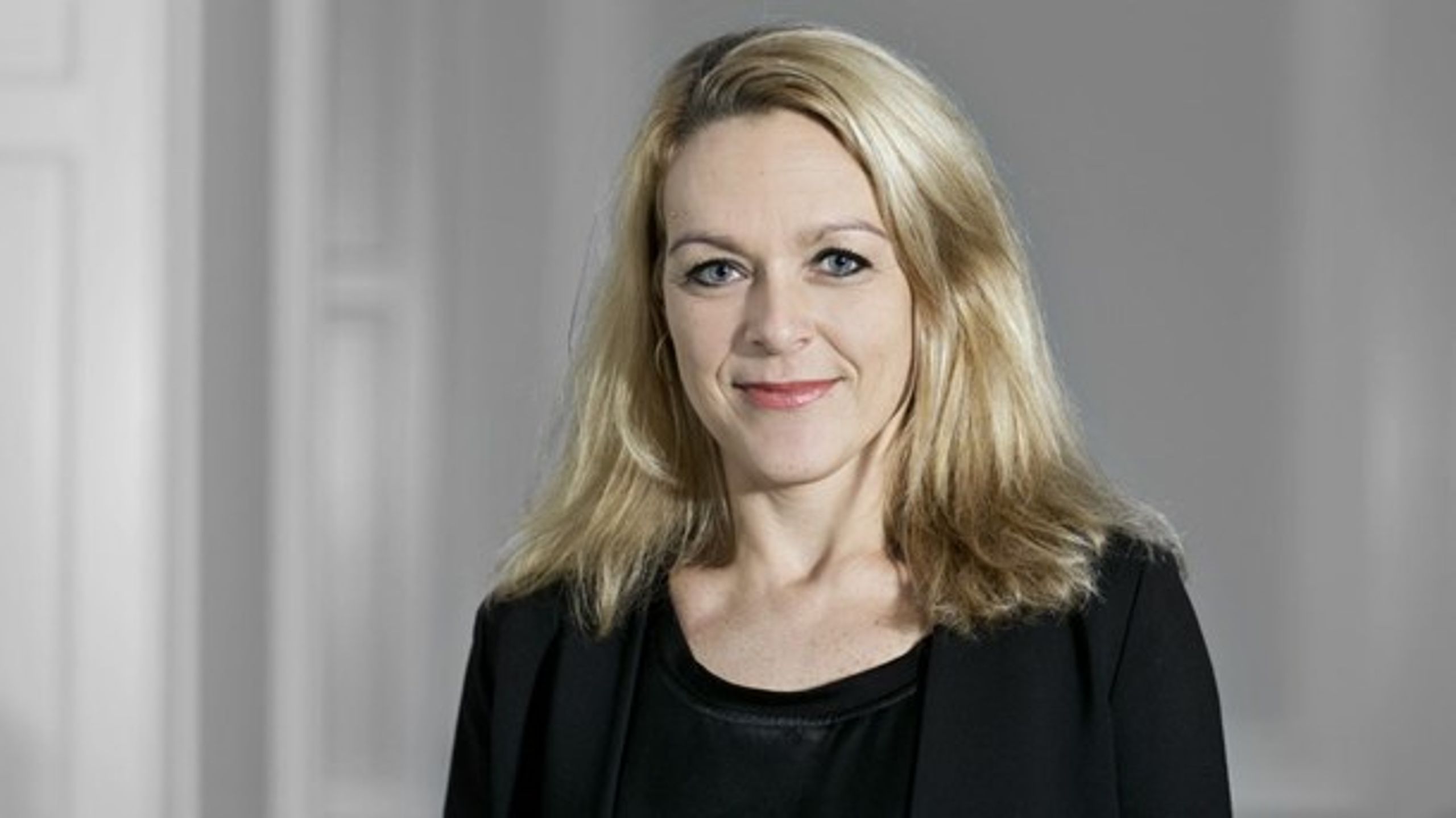 Ligeløn skal ikke komme gennem love og krav, men dialog, skriver&nbsp;Pernille Knudsen, der&nbsp;er viceadministrerende direktør i DA.