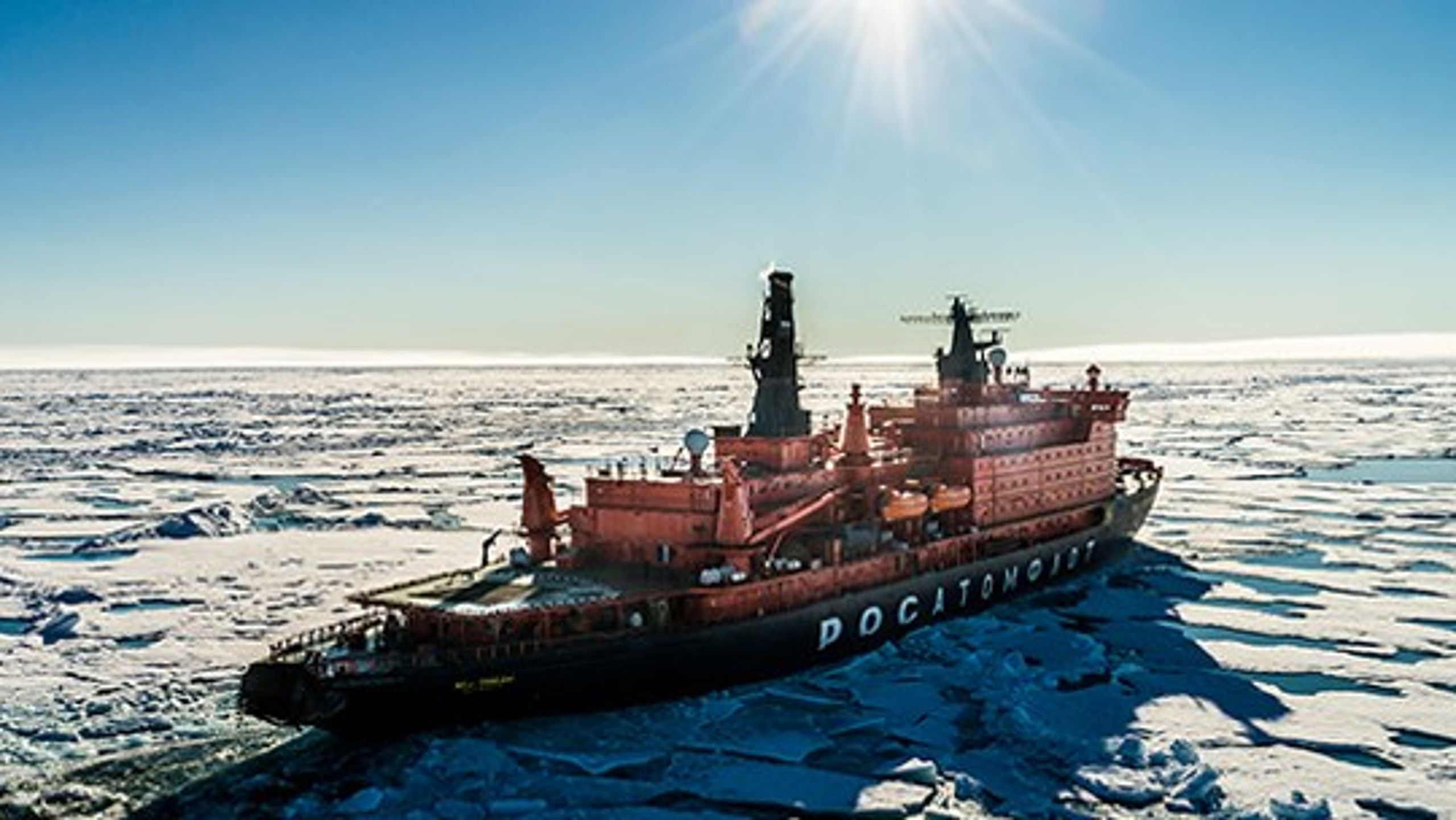 Verdens største atomdrevne isbryder,&nbsp;50&nbsp;Years of&nbsp;Victory, bruges til krydstogter i Arktis.