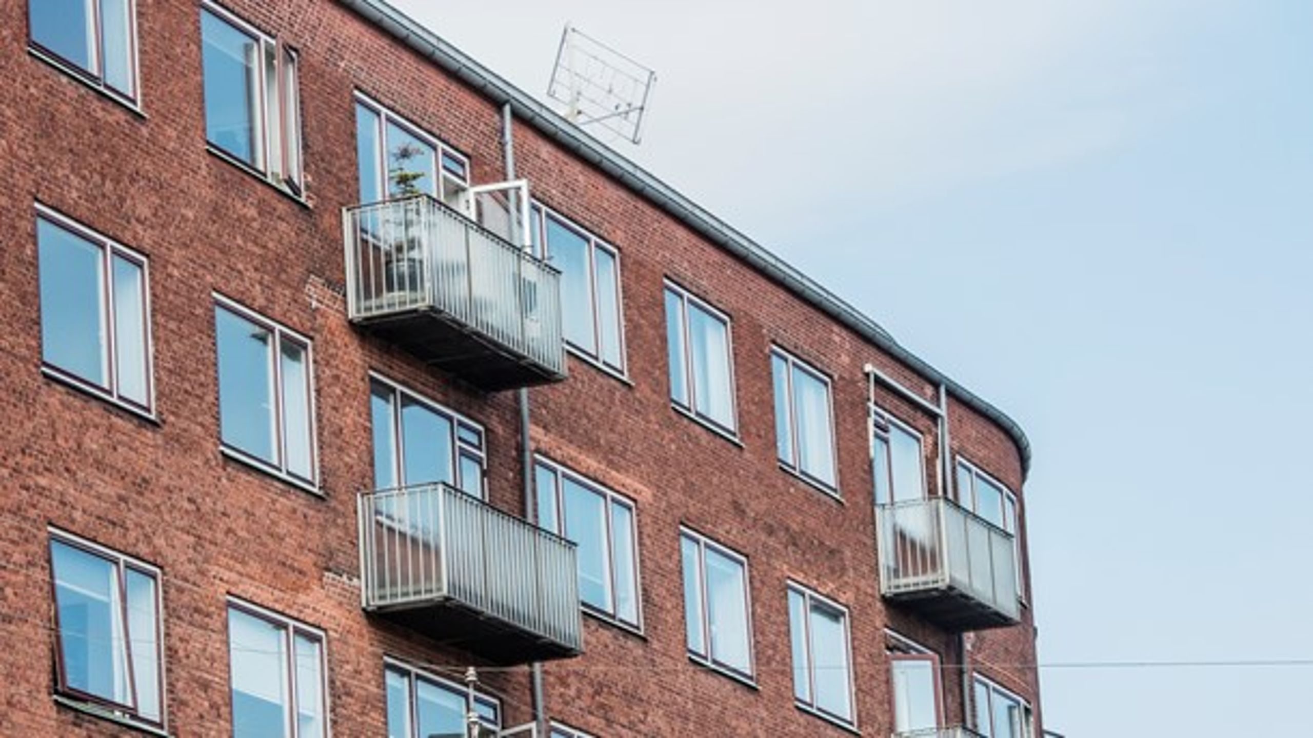 Selvom det er positivt med nytænkning af boligmarkedet, mener ABF ikke, at medejerboligen er den bedste løsning til at sikre billige boliger, skriver landsformand Hans Erik Lund.