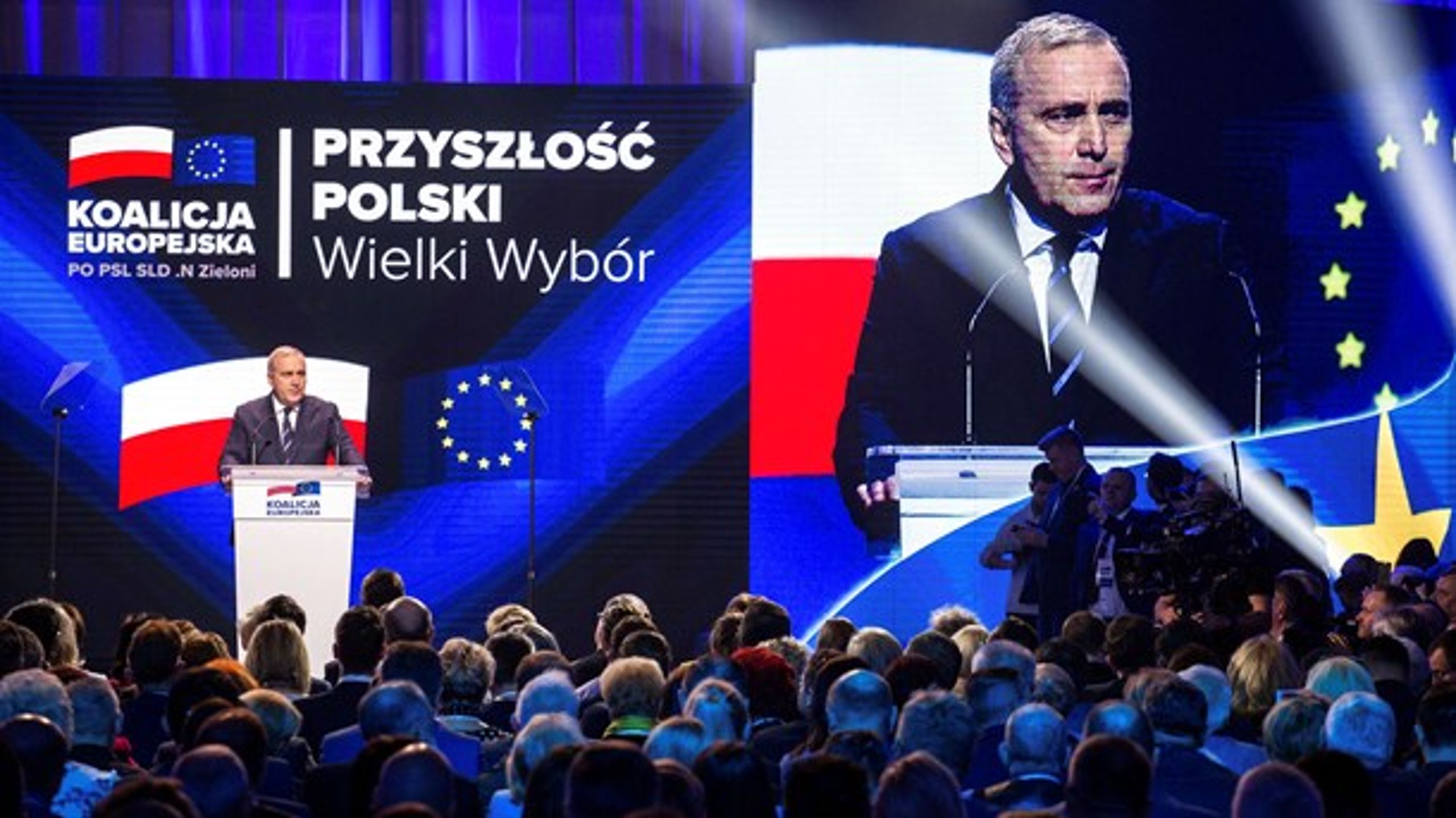 Partiet Borgerplatformens leder, Grzegorz Schetyna, har skabt en europæisk koalition med fire andre polske oppositionspartier på tværs af midten.