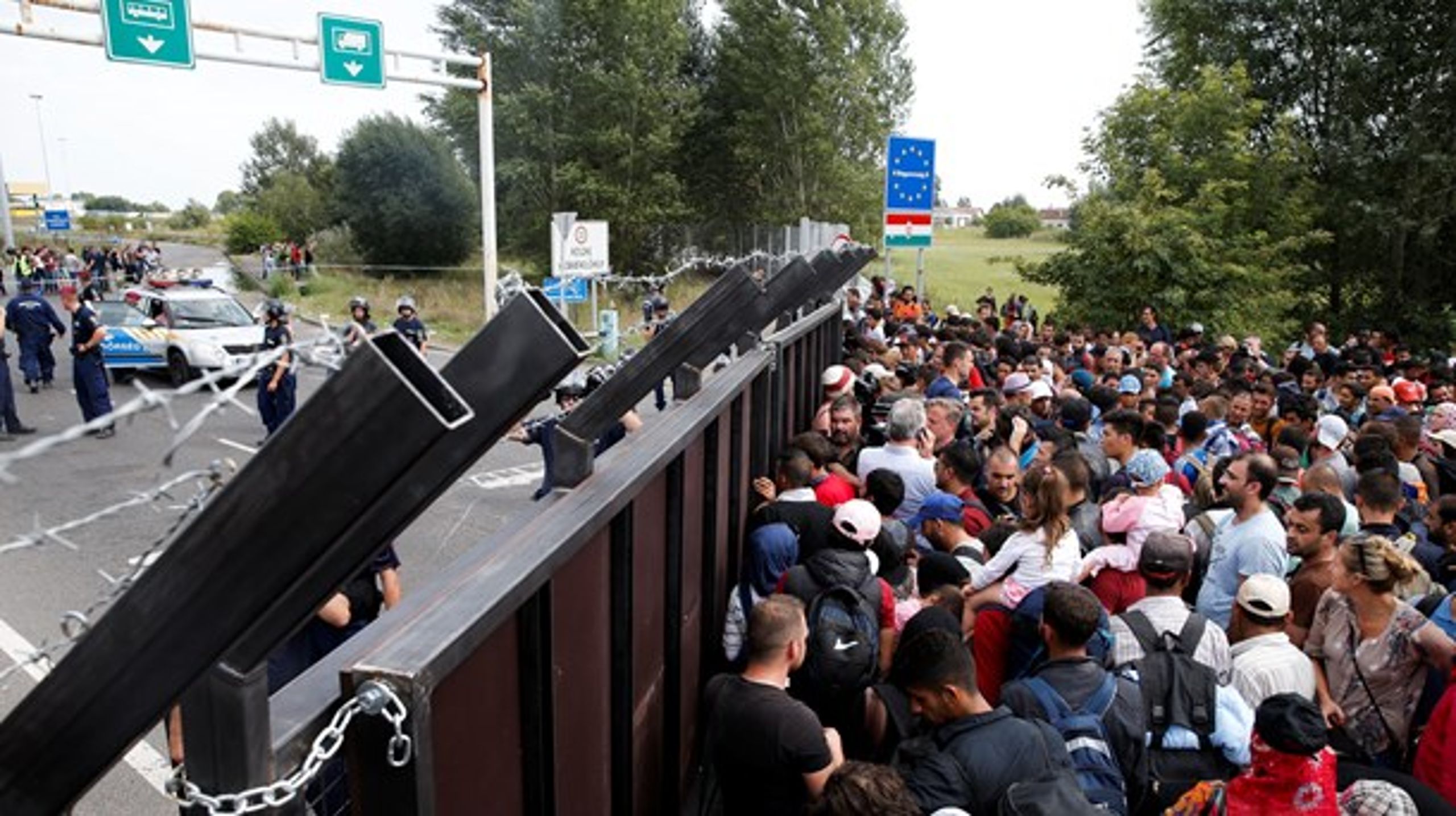 De fleste Europa-politikere siger nej til indvandring. Uden indvandring bliver det umuligt at opretholde et stabilt befolkningstal, skriver Knud Vilby.