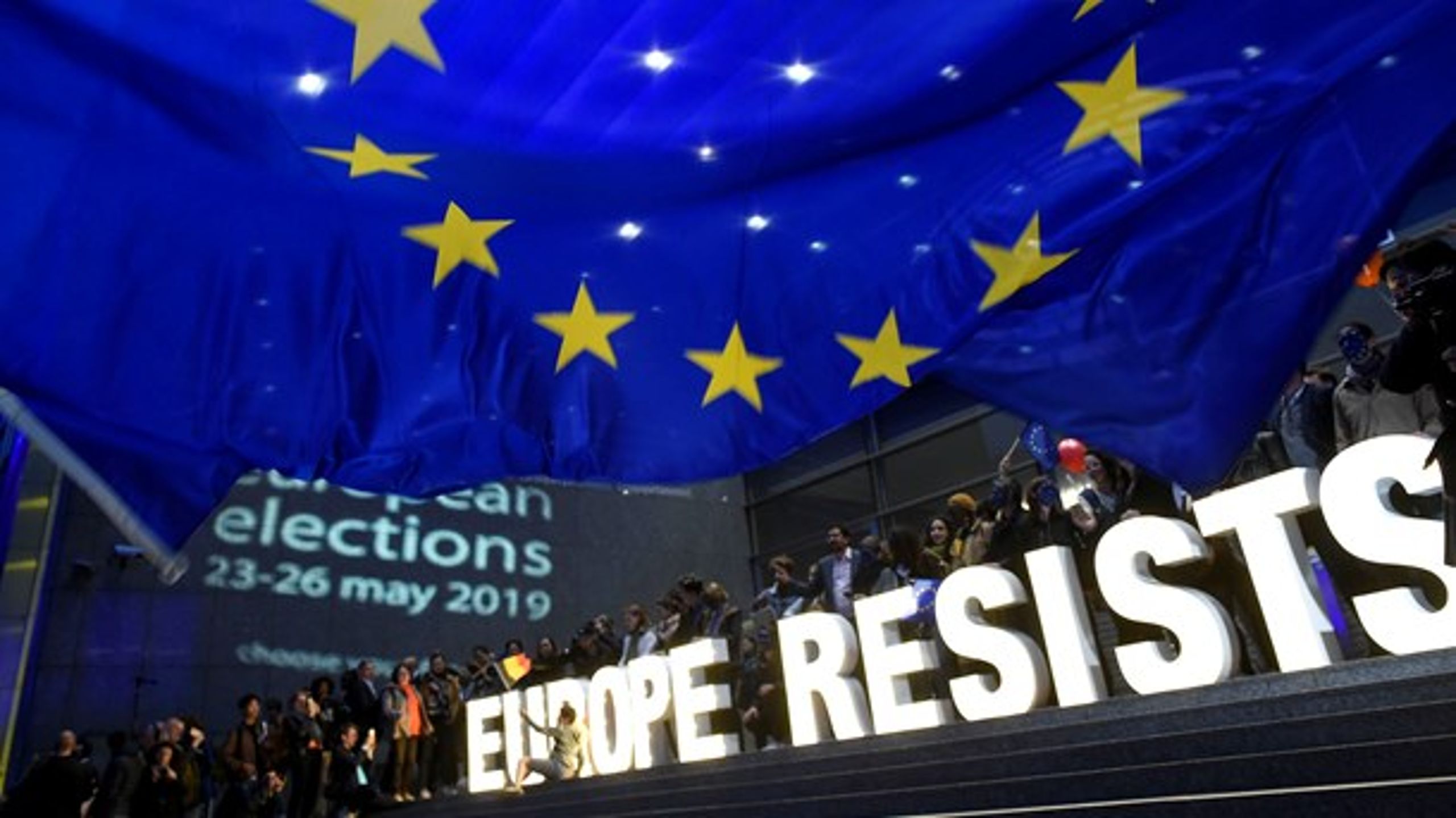 Aktivister glæder sig over, at det store højrenationale gennembrud udeblev ved valget til EU-Parlamentet. Men den politiske EU-midte skal stadig finde en måde at håndtere den betydelige mængde skeptikere, der blev valgt ind.