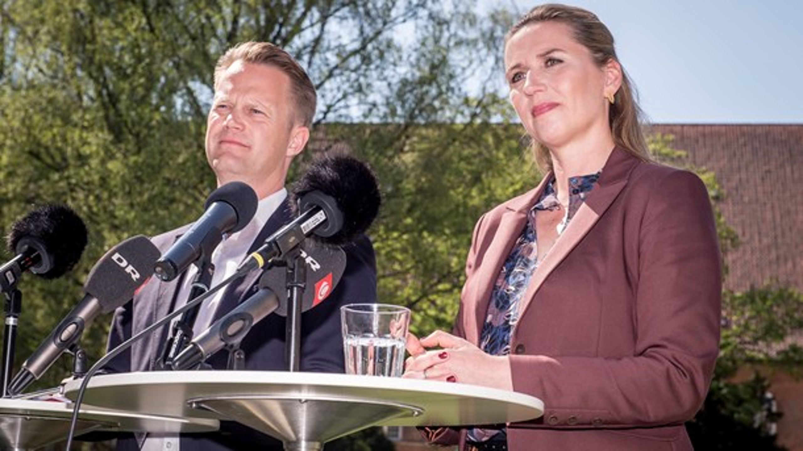 Mette Frederiksen har netop præsenteret sit nye hold af S-ministre, hvor blandt andre Jeppe Kofod er at finde. Han bliver hentet hjem fra Europa-Parlamentet som ny udenrigsminister.