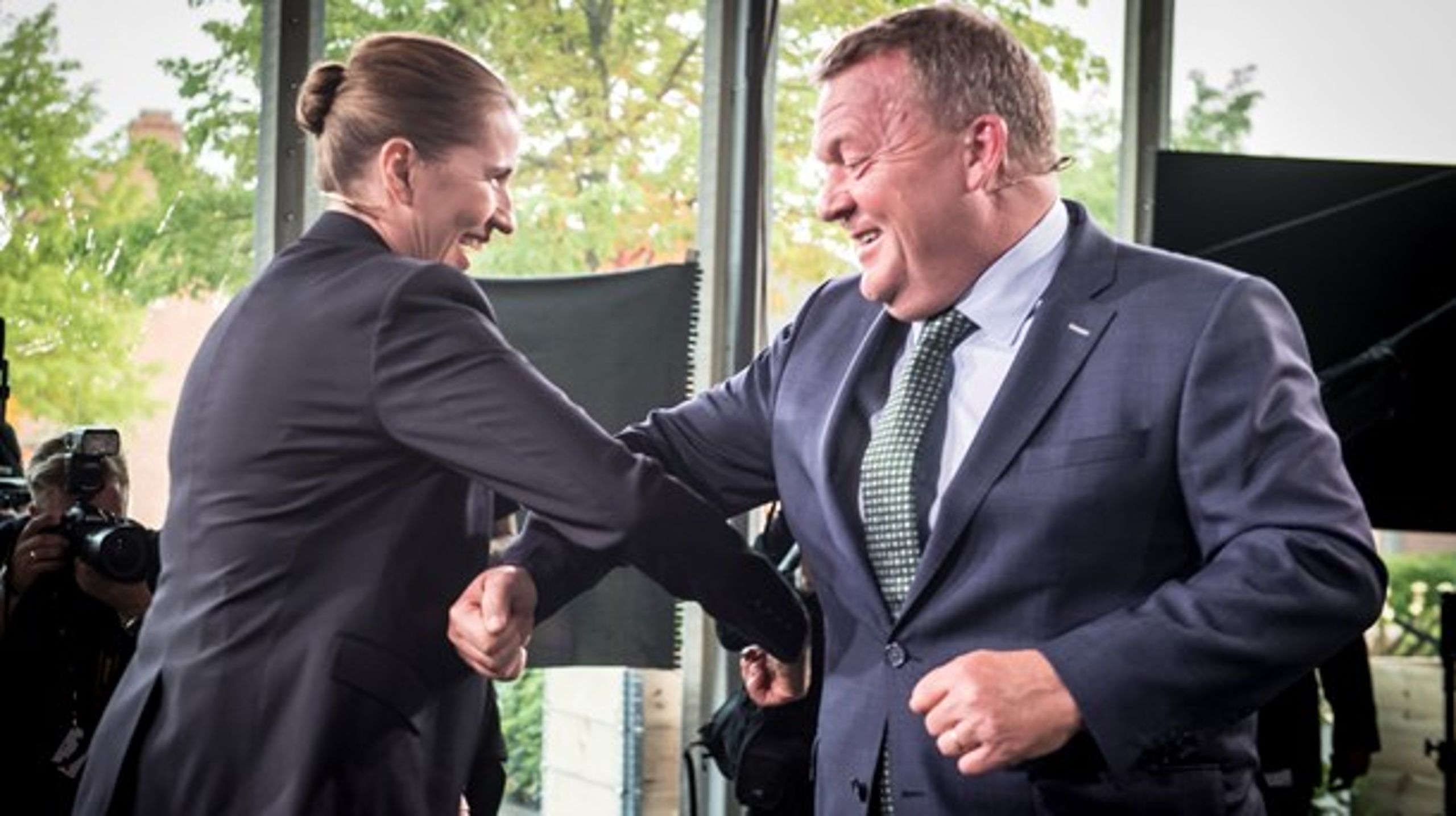 Mette Frederiksen (S) og Lars Løkke Rasmussen (V) mødtes til duel under&nbsp;valgfolkemødet i Odense.
