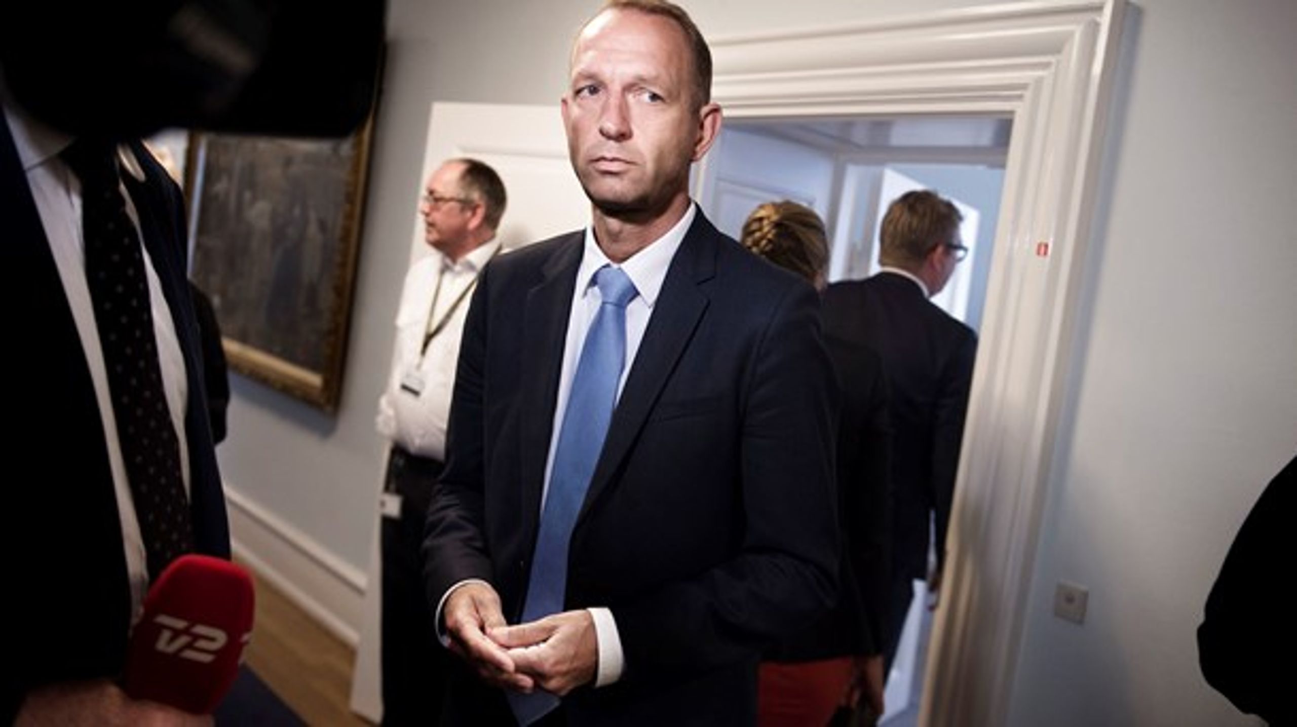 DA-direktør Jacob Holbraad er nøglen til at indfri Mette Frederiksens ambition om at bruge trepartsforhandlinger til at indfri valgløftet om tidlig pension til nedslidte.