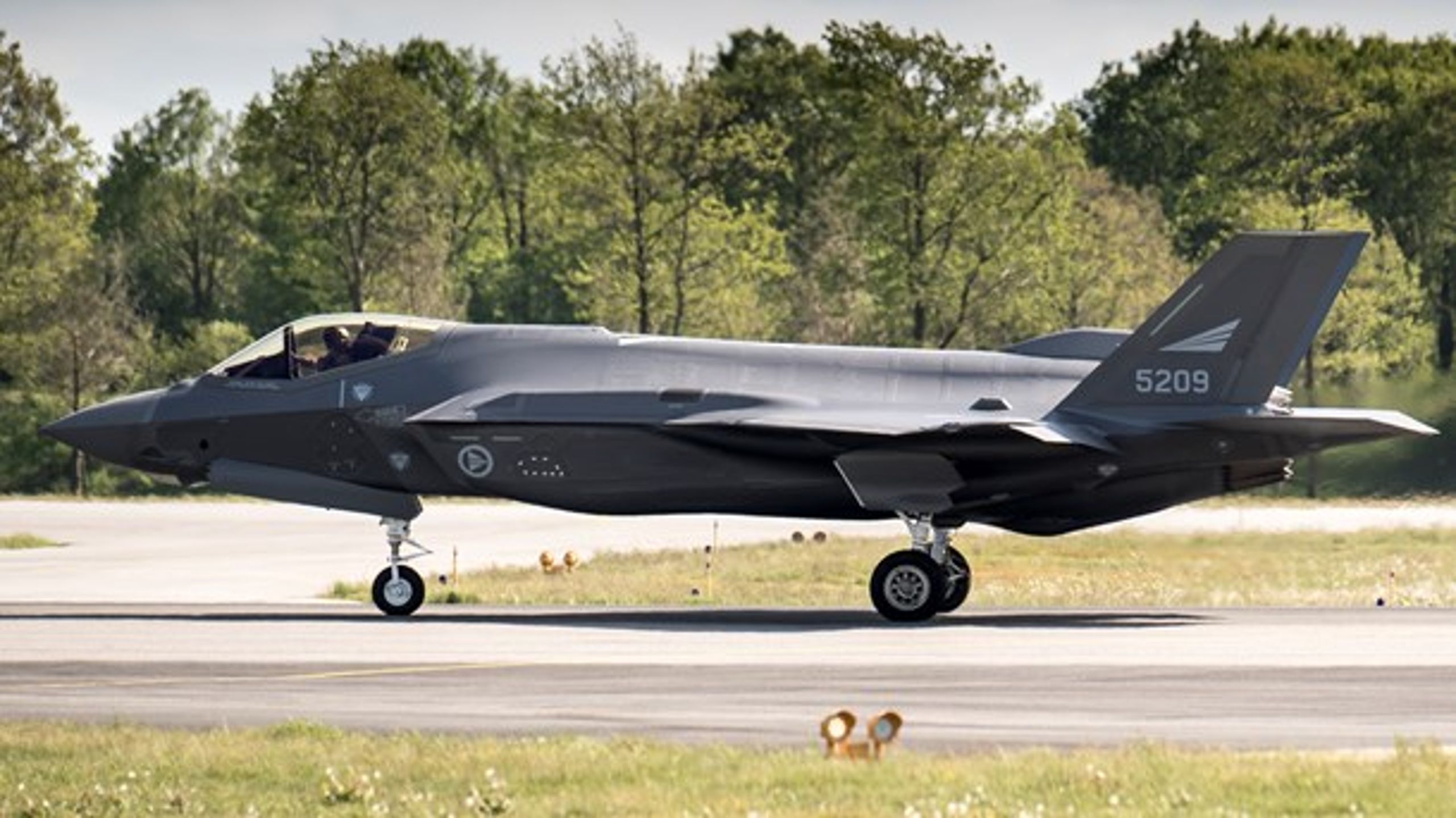 Her ses et af de nye F-35-kampfly på Flyvestation Skrydstrup. Der skal&nbsp;selvfølgelig tages højde for, at de nye fly larmer mere end de gamle, mener&nbsp;Bjarne Laustsen.