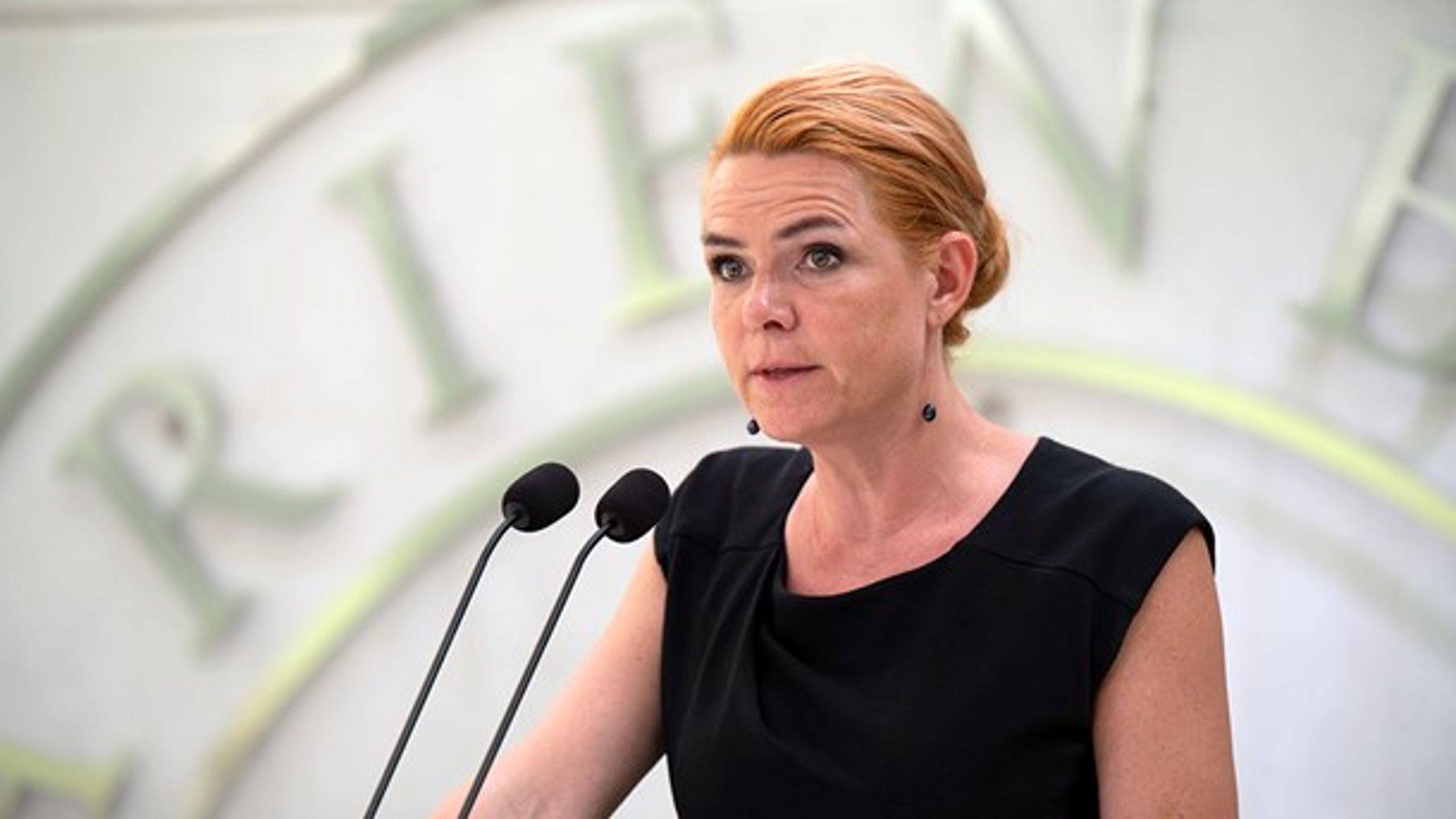 Inger Støjberg bakker "110" procent op om Jakob Ellemann-Jensen som ny Venstre-formand.