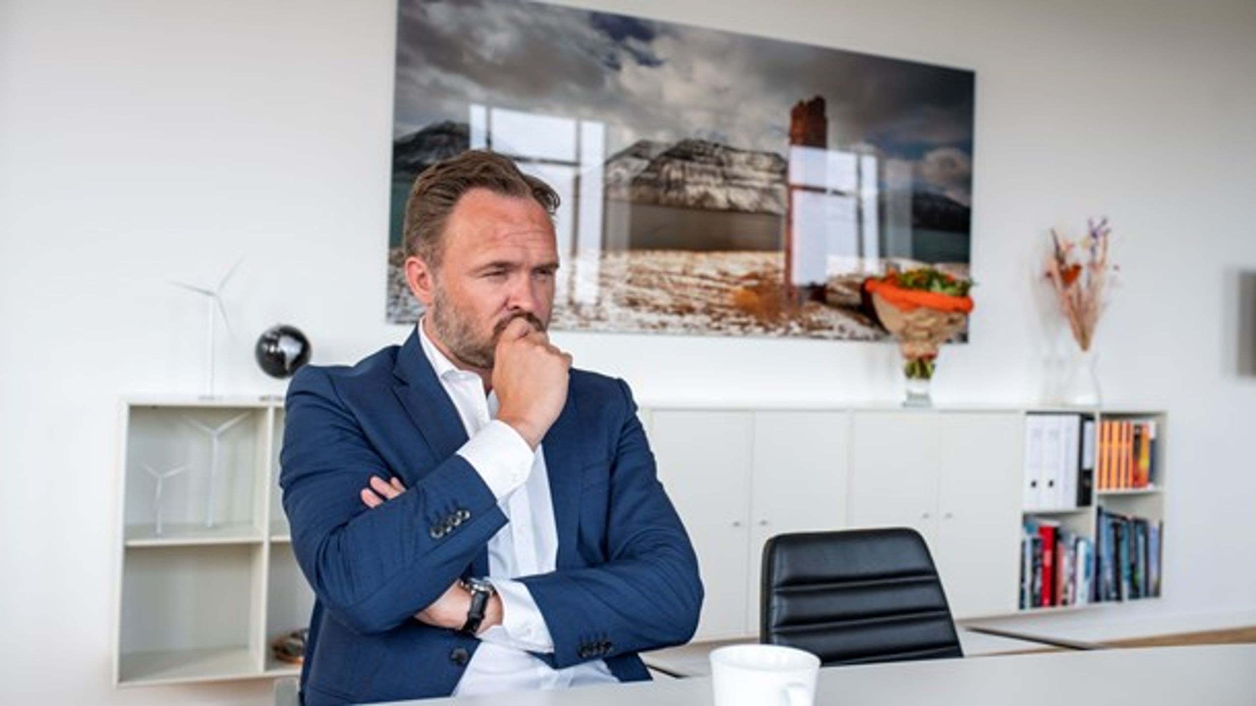 Klimaminister Dan Jørgensen (S) tog tirsdag hul på forhandlingerne om en ny klimalov.