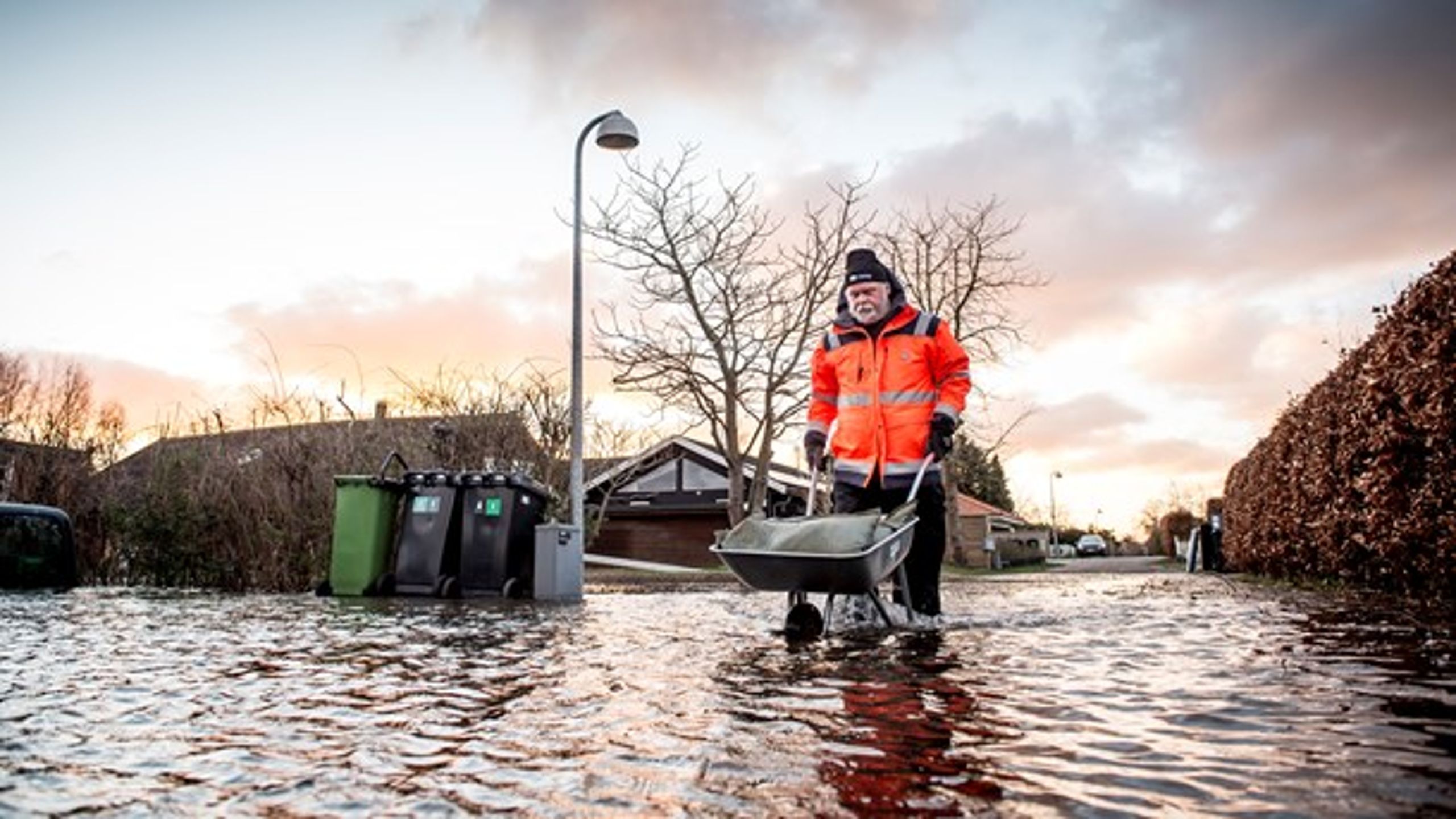 Vi vil oftere og oftere&nbsp;se oversvømmelser&nbsp;i Danmark, hvis ikke der bliver bedre mulighed for klimasikring, mener Dansk Byggeri.