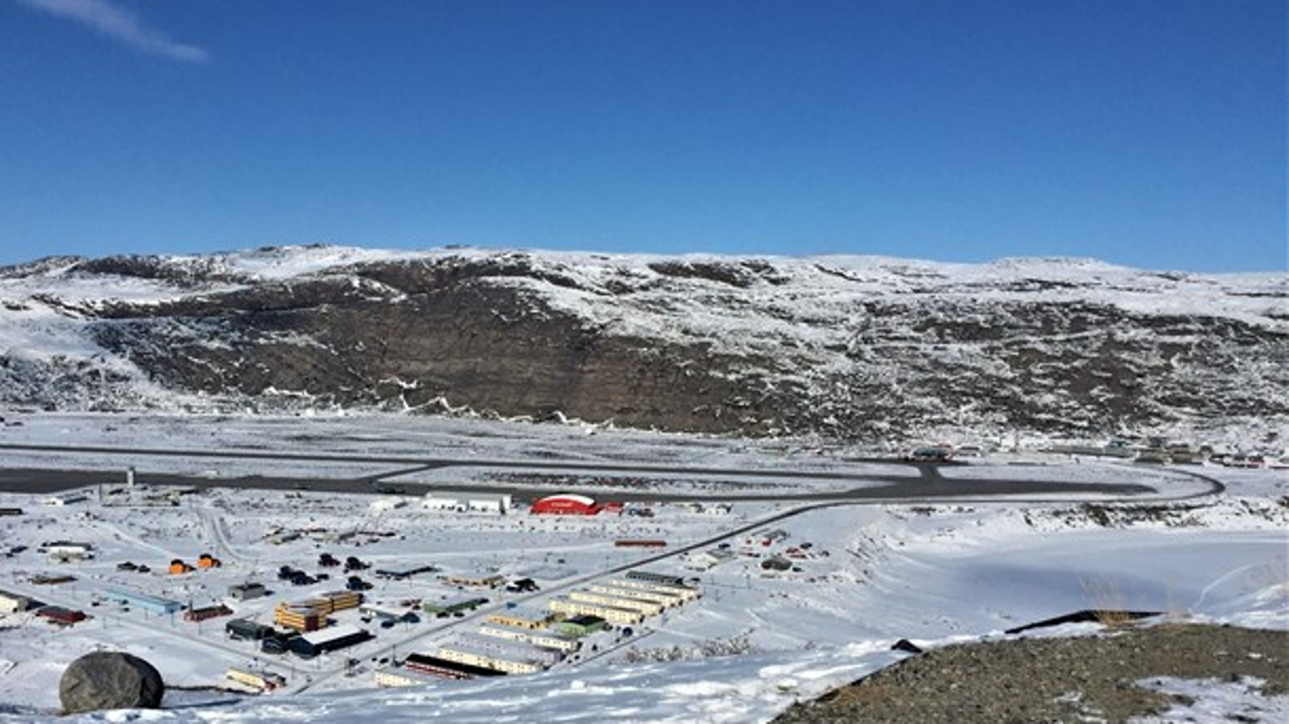 Kangerlussuaq-lufthavnen set lidt fra oven.&nbsp;