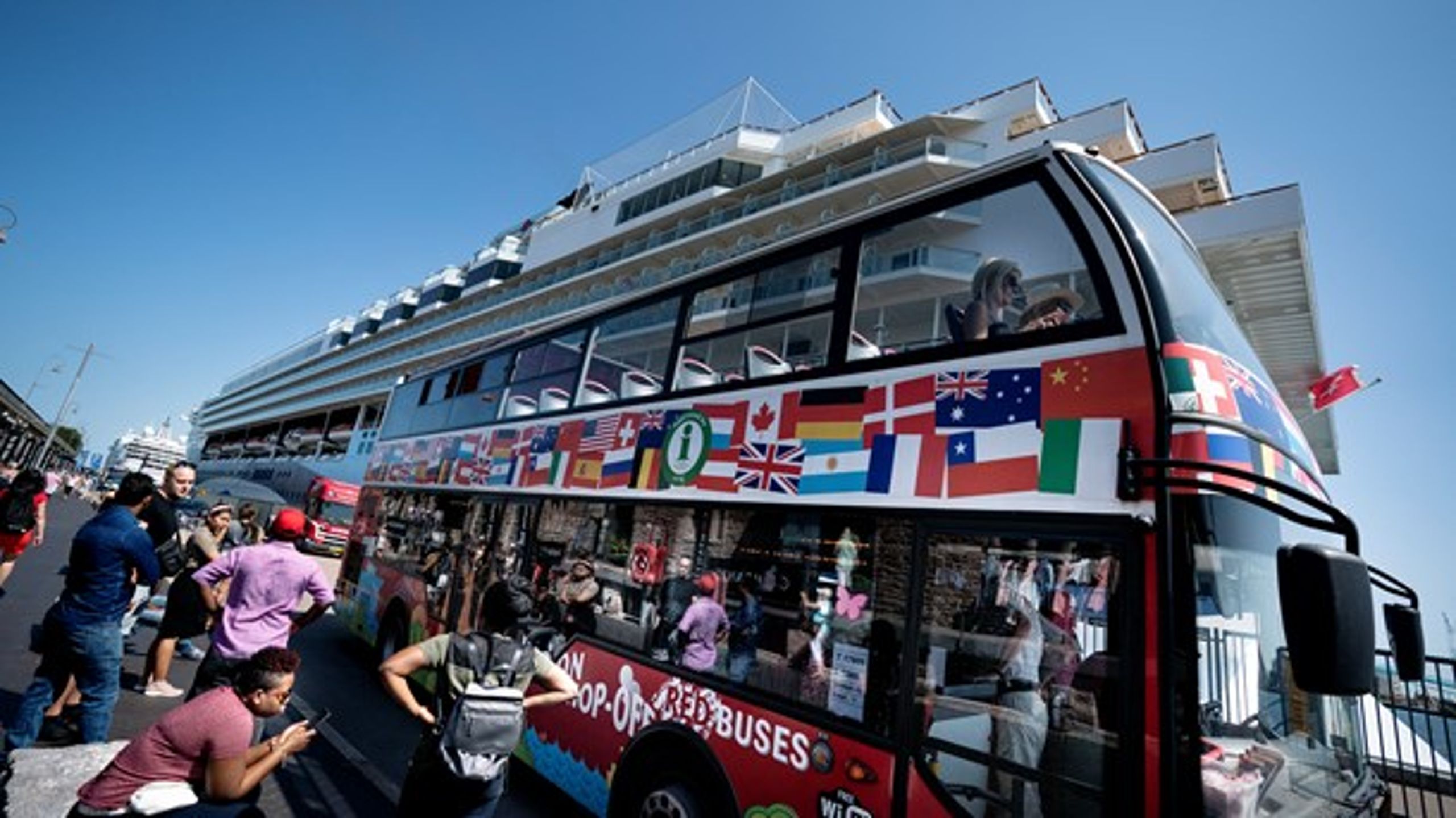 I turistbusbranchen er momssvindel og social dumping ikke en sjældenhed, mener Michael Nielsen.