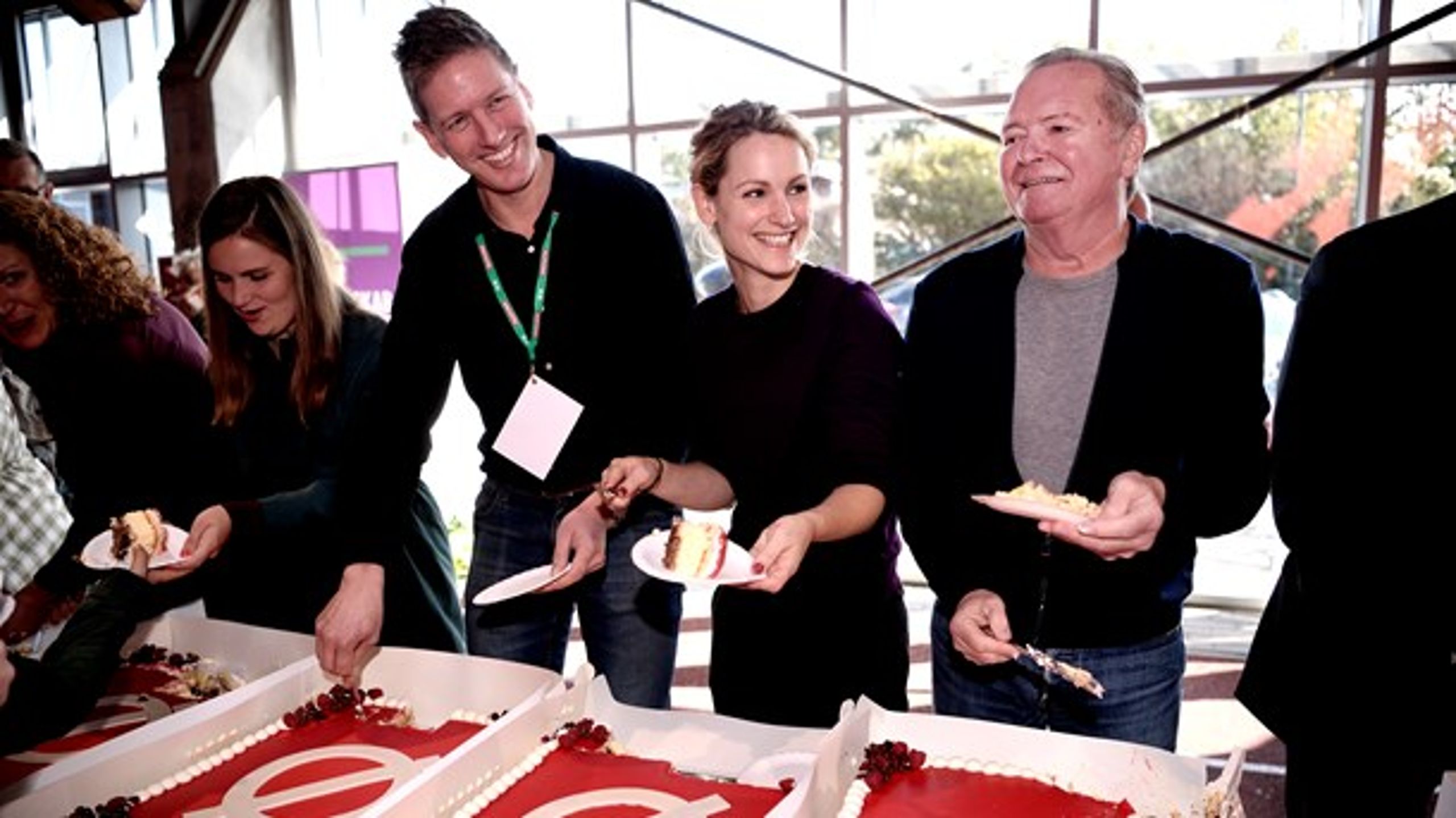 Enhedslisten fejrede 25 år i Folketinget med kage.