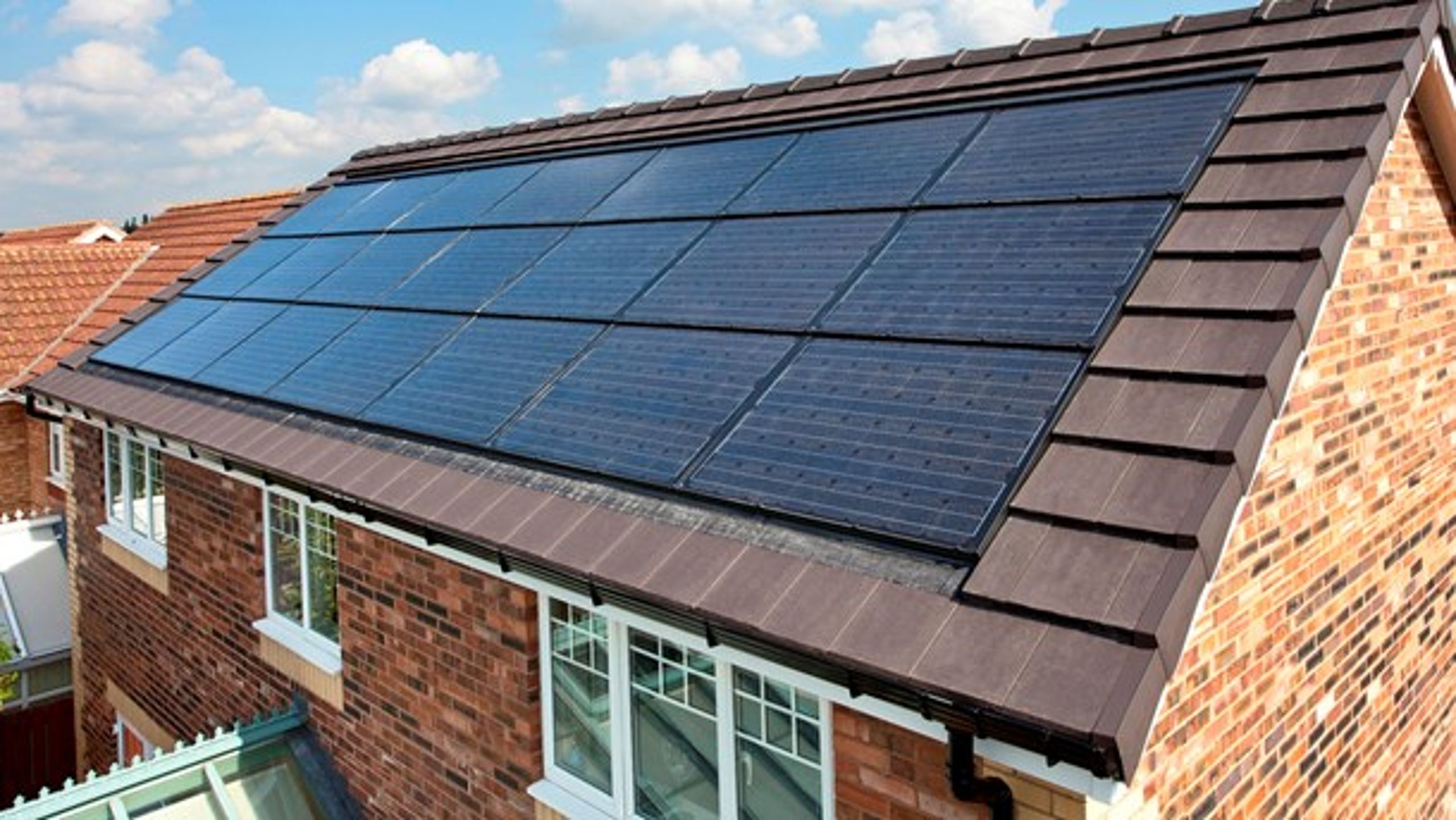 Skal billigere solceller være en del af den grønne omstilling i bygge- og boligbranchen? Det er et af de spørgsmål, Altinget By og bolig sætter fokus på de kommende uger.