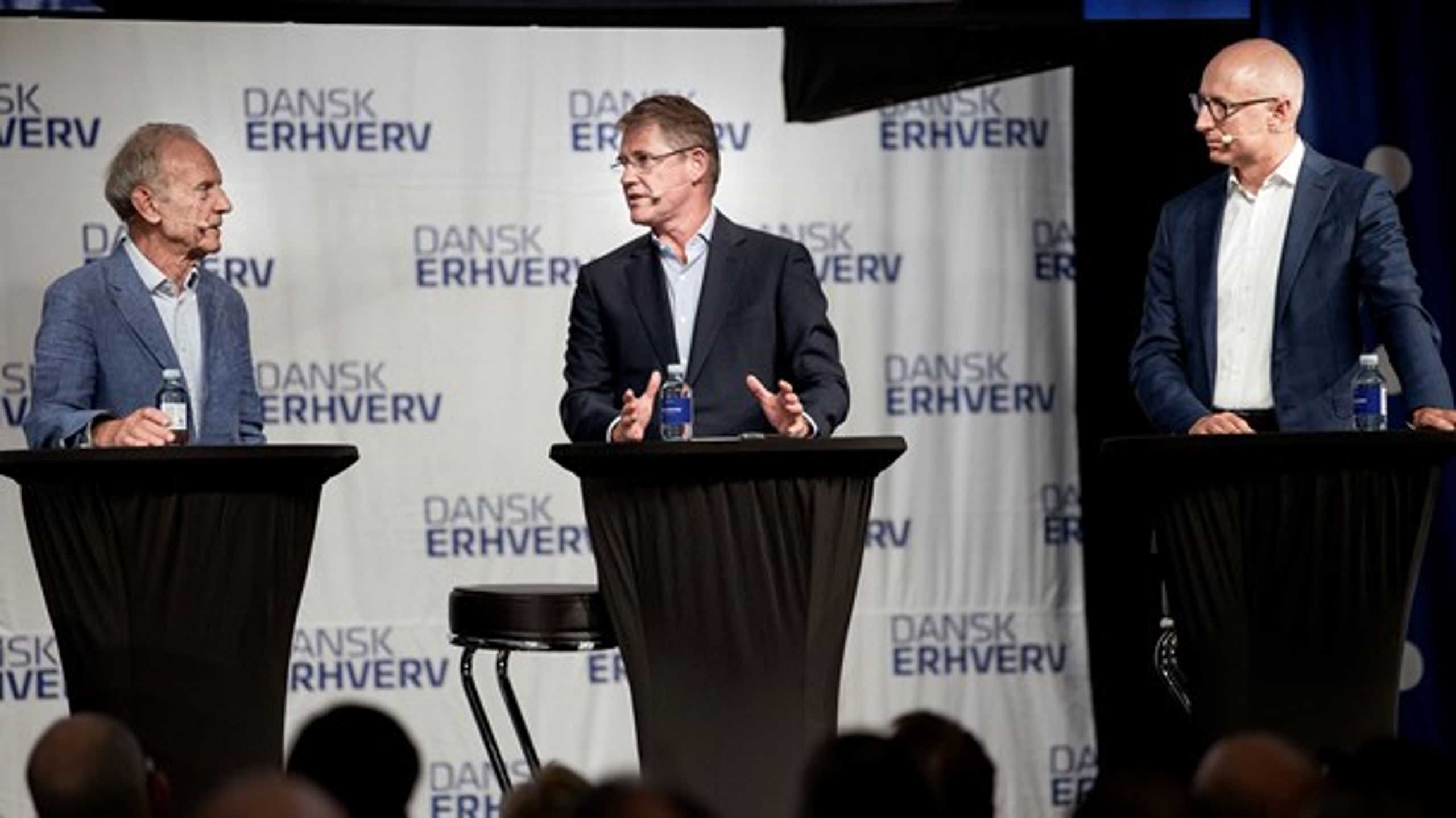Novo Nordisk Fondens formand, Lars Rebien Sørensen (midten), har ført an i at advare mod en såkaldt osteklokkeeffekt i dansk klimapolitik, skriver Martin Lidegaard.