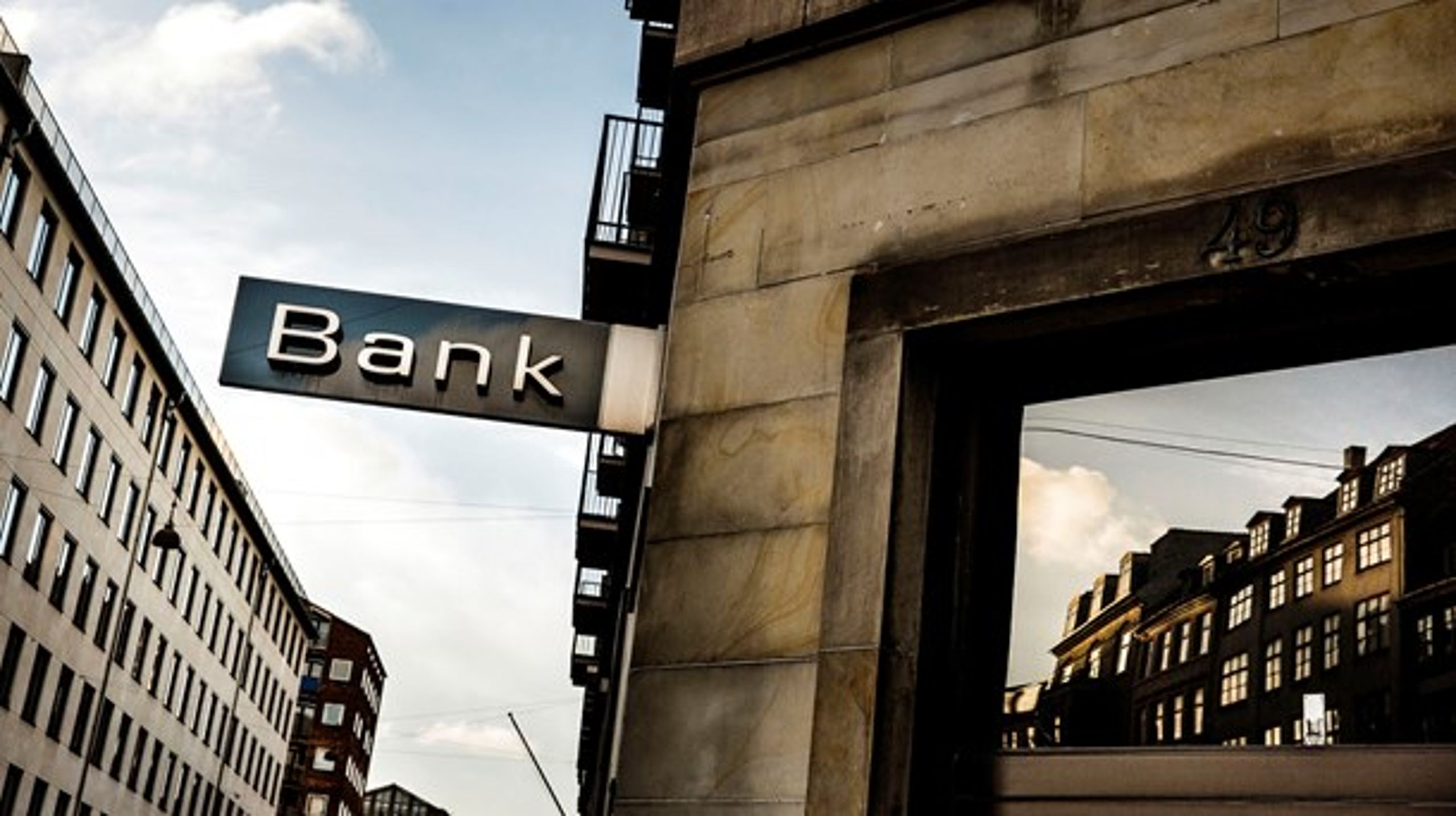 At nægte Danmark adgang til Bankunionen gavner kun banditter i habitter, skriver Martin Lidegaard (R).