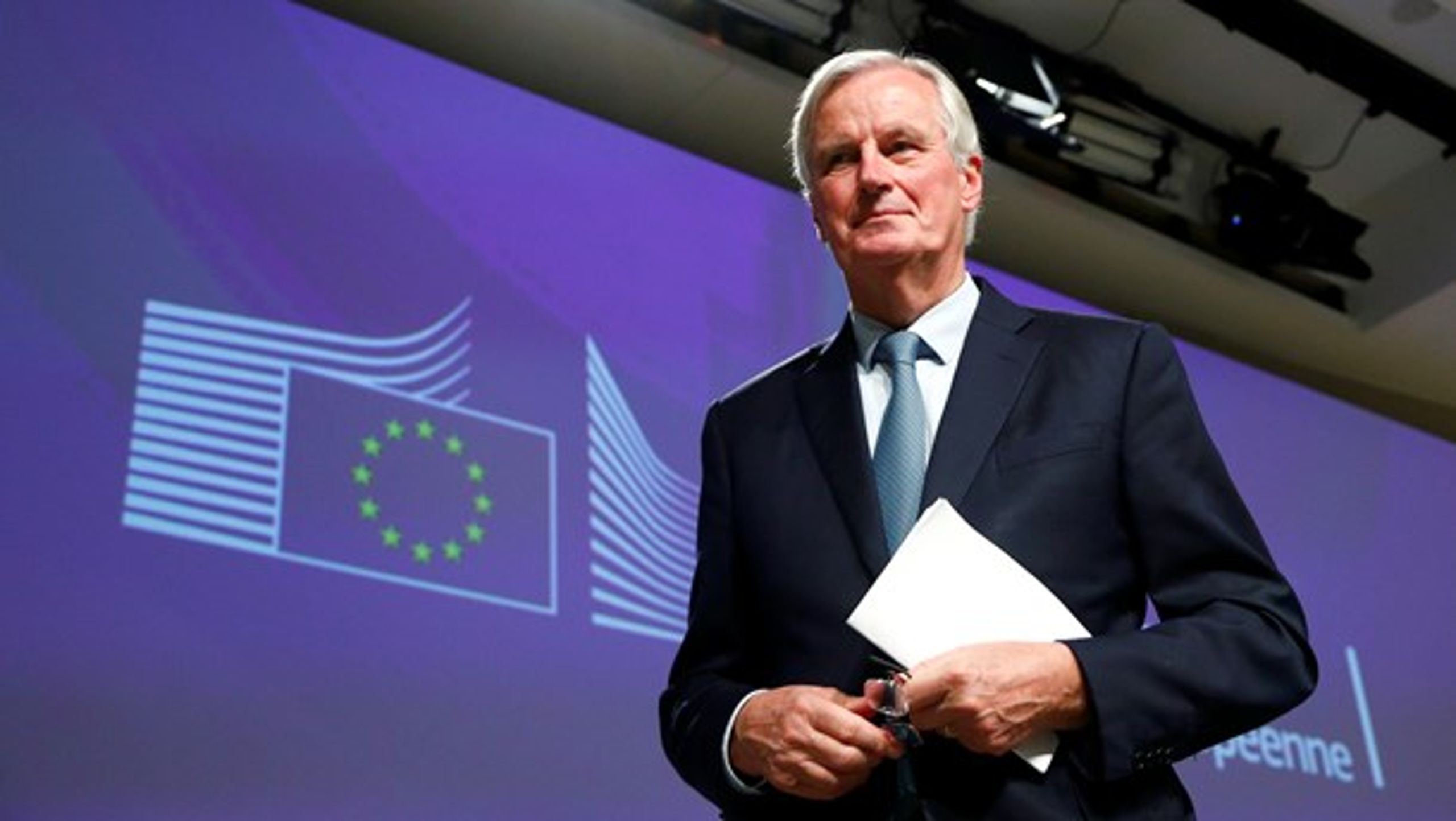 EU's medlemslande har nu&nbsp;officielt givet Kommissionens topforhandler, Michel Barnier, ansvaret for at lede forhandlingerne med Storbritannien på vegne af EU.