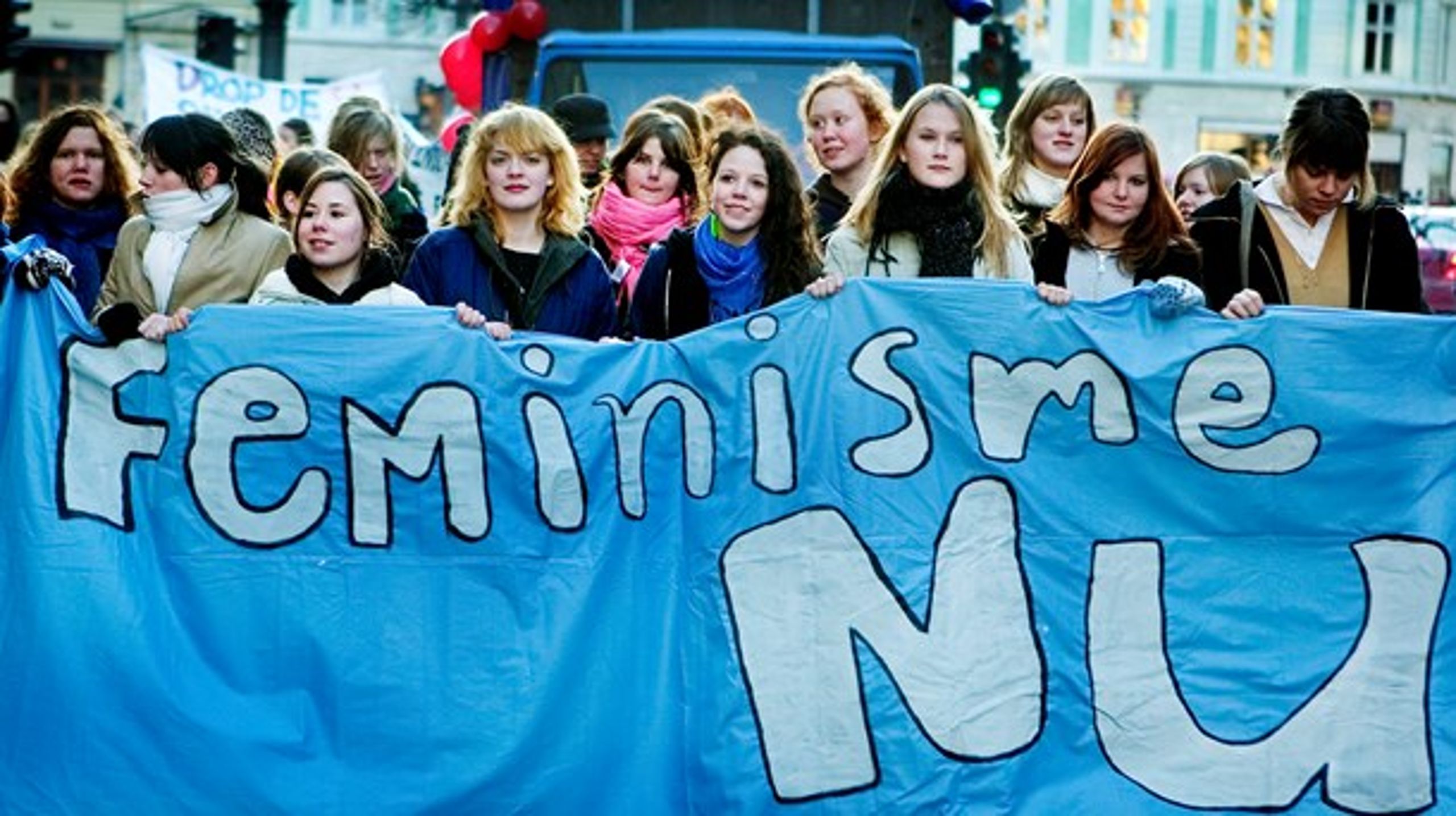 På Kvindernes Internationale Kampdag vil der traditionen tro være feministiske demonstrationer og happenings landet over.