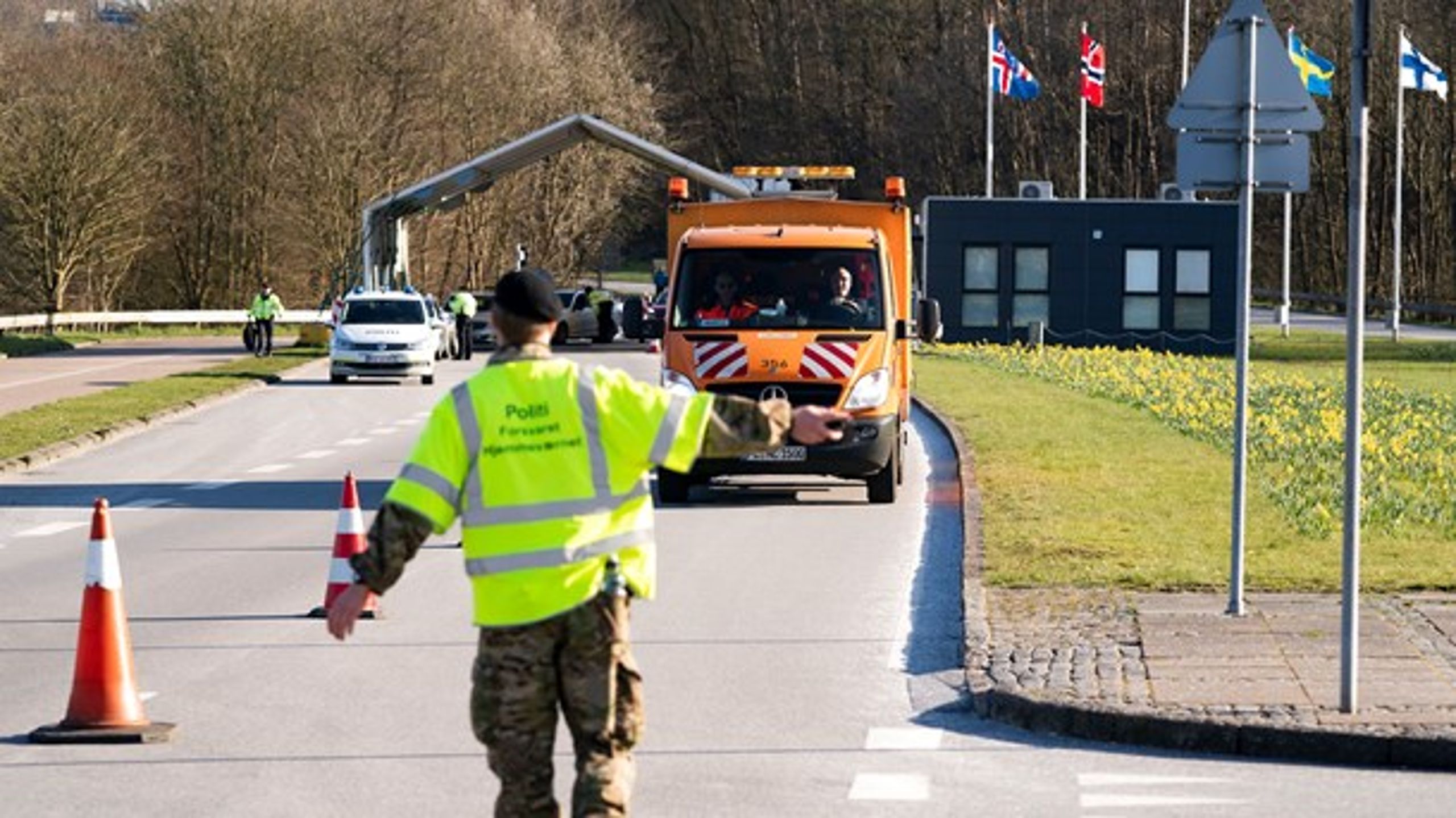 Sådan ser det i øjeblikket ud på den danske grænse ved Kruså. Ifølge WHO er der ikke tilstrækkelig sundhedsfaglig viden, der fortæller, at lukkede grænser virker mod smittespredning.&nbsp;