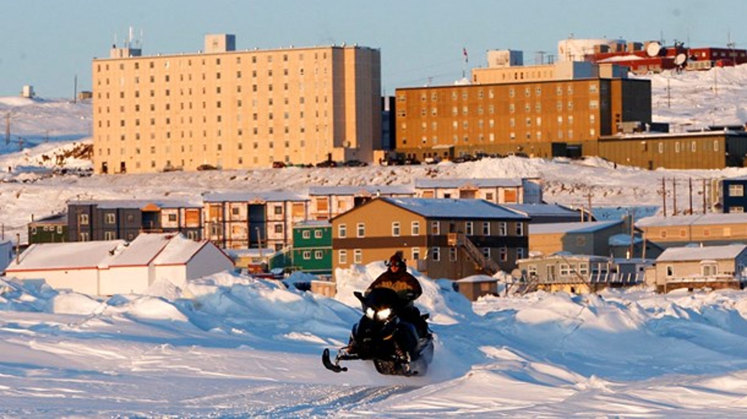 Den canadiske by Iqaluit i Nunavut-territoriet.