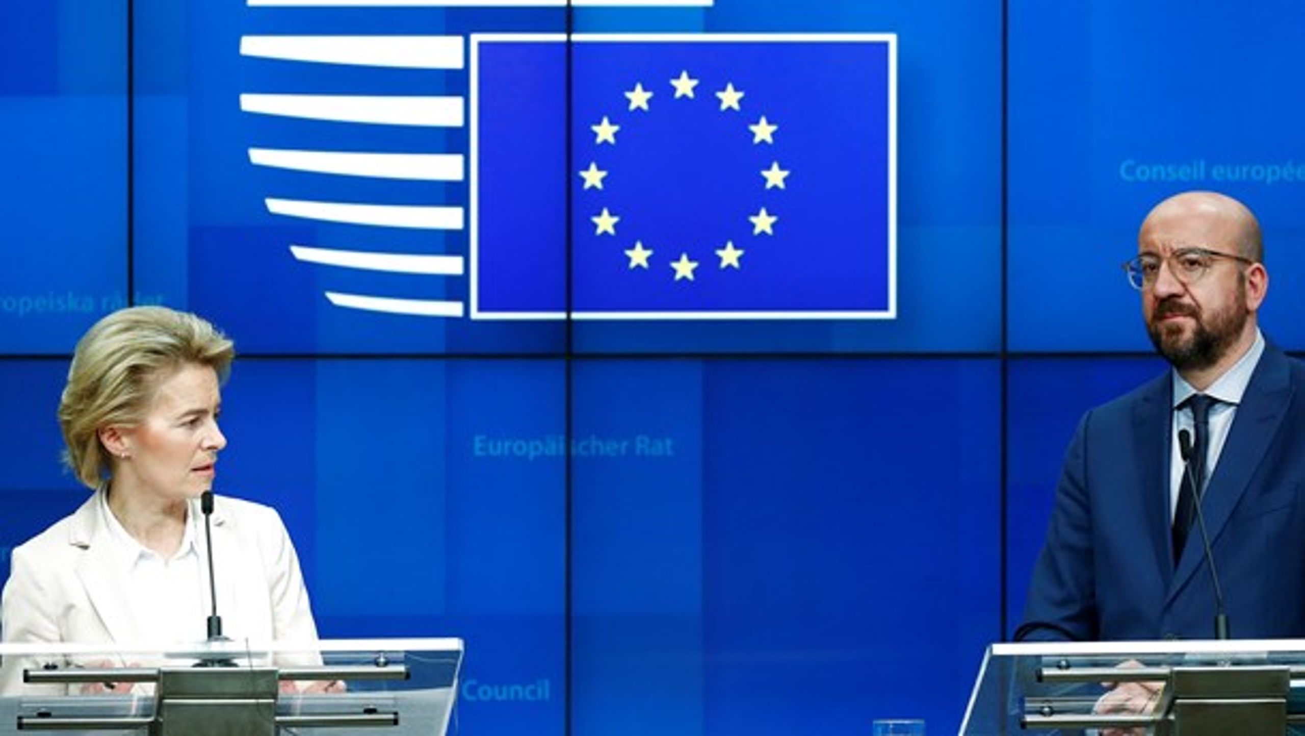 EU-kommissionsformand Ursula von der Leyen og formanden for Det Europæiske Råd, Charles Michel, ved deres sidste pressekonference, inden også de blev gjort virtuelle på grund af coronafaren.