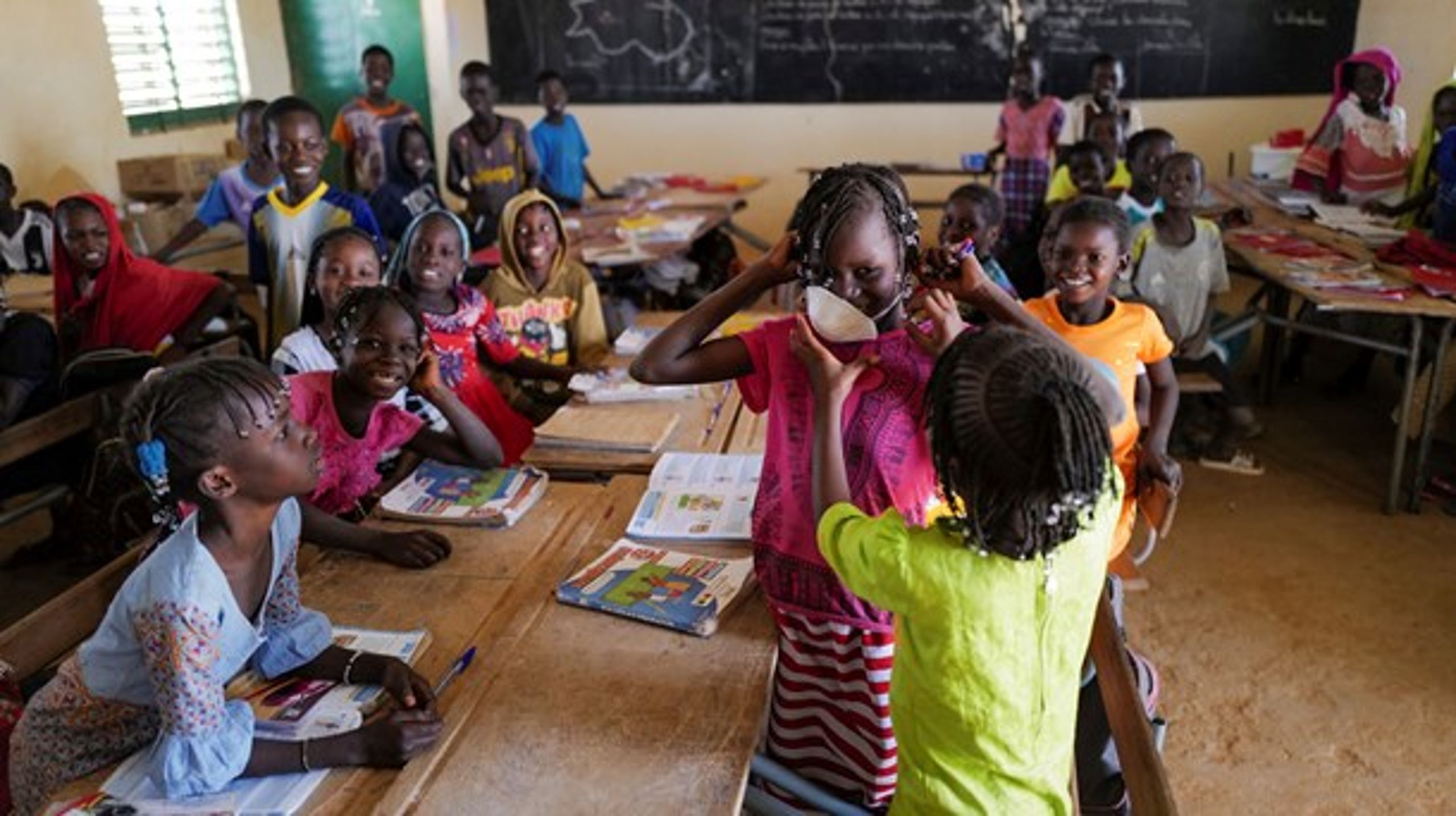 Lige nu lukker skoler over det meste af Afrika. Vores erfaring er, at mange børn ikke vender tilbage, når skolerne åbner, skriver Red Barnets internationale uddannelseschef.