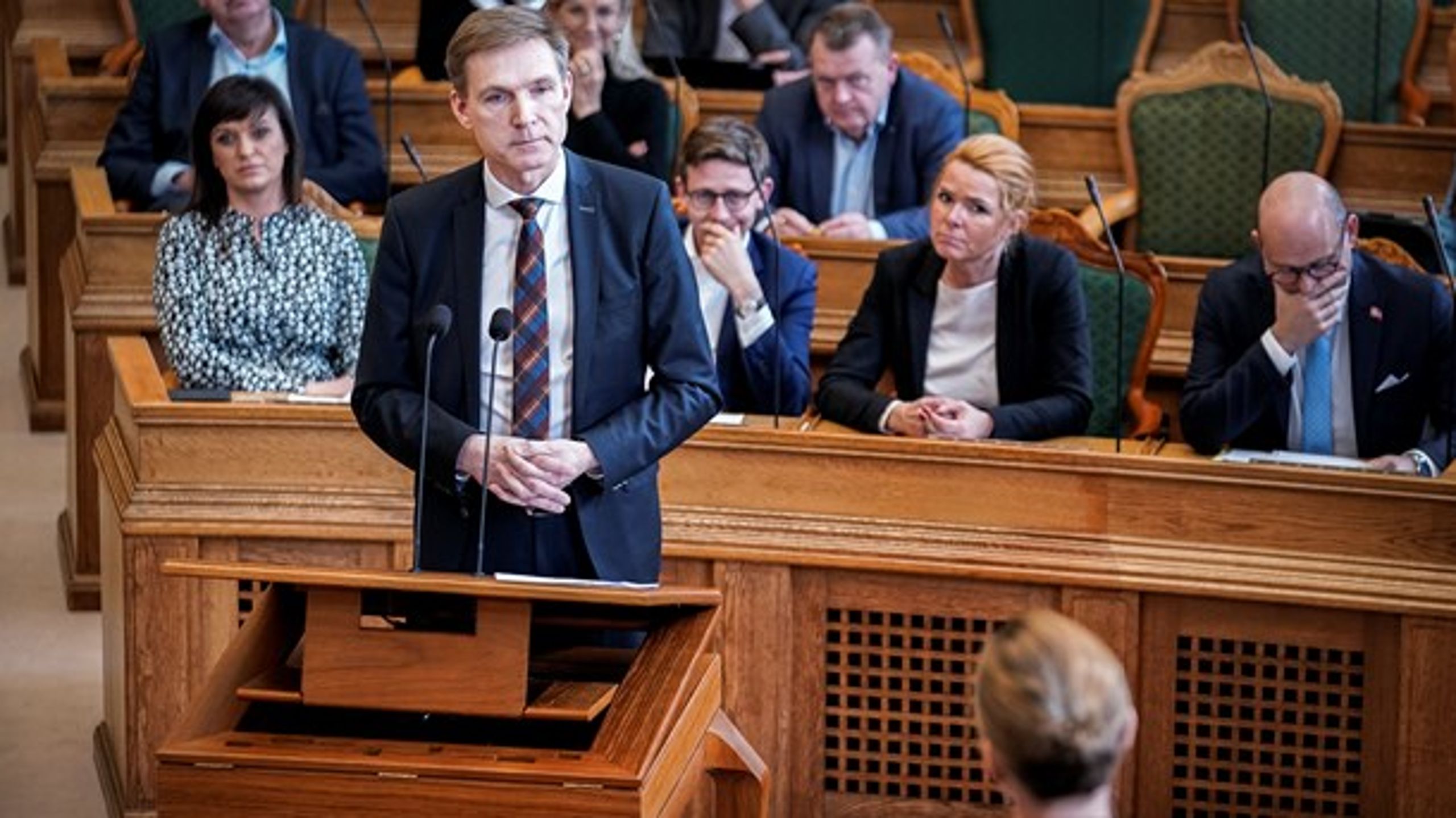 Regeringen har sat gang i første fase af genåbningen uden at inddrage Folketingets partier, skriver partiformand Kristian Thulesen Dahl (DF).