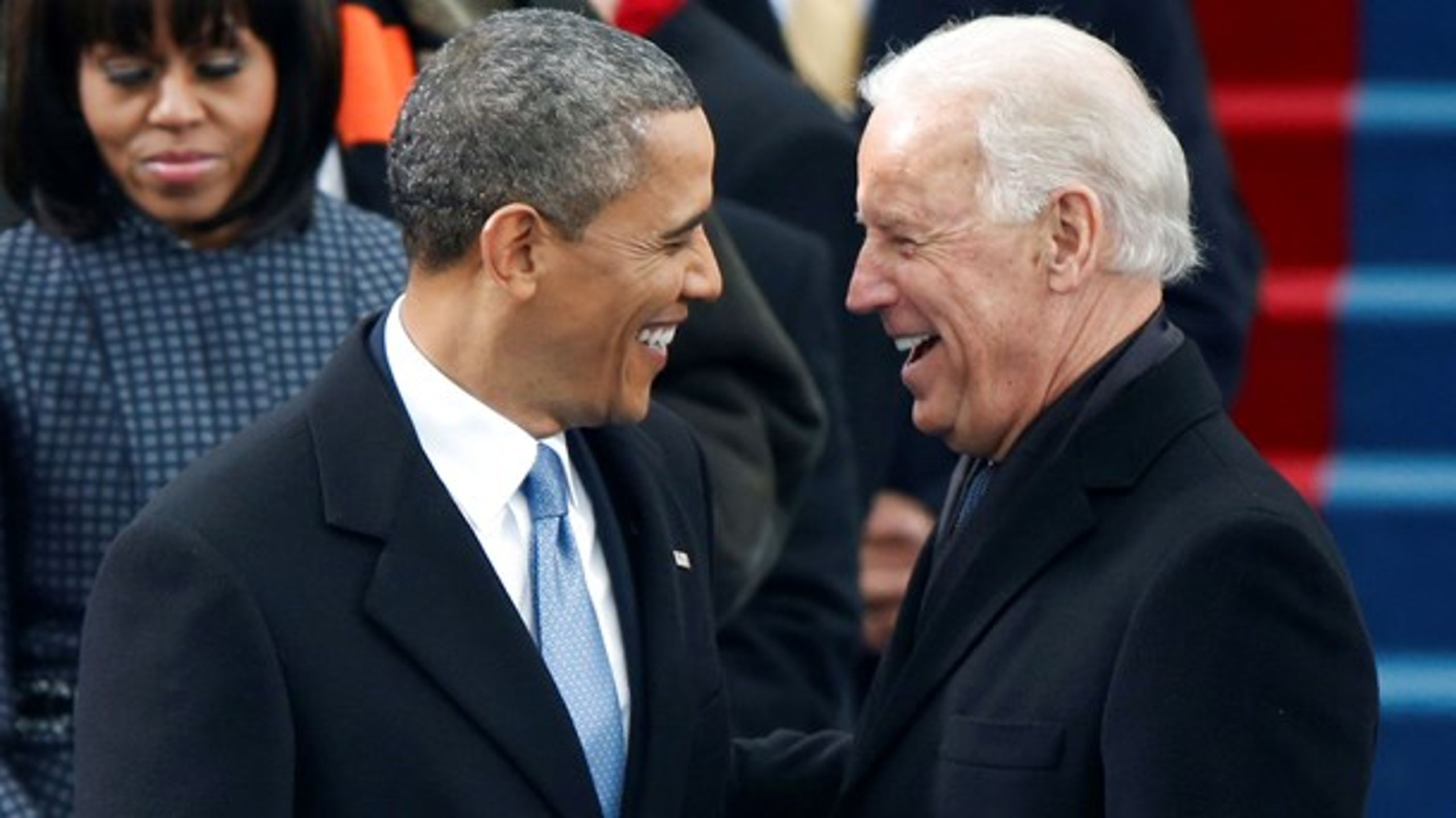 Barack Obama (t.v.) og Joe Biden (t.h.) ved Donald Trumps indsættelse som præsident i januar 2017.