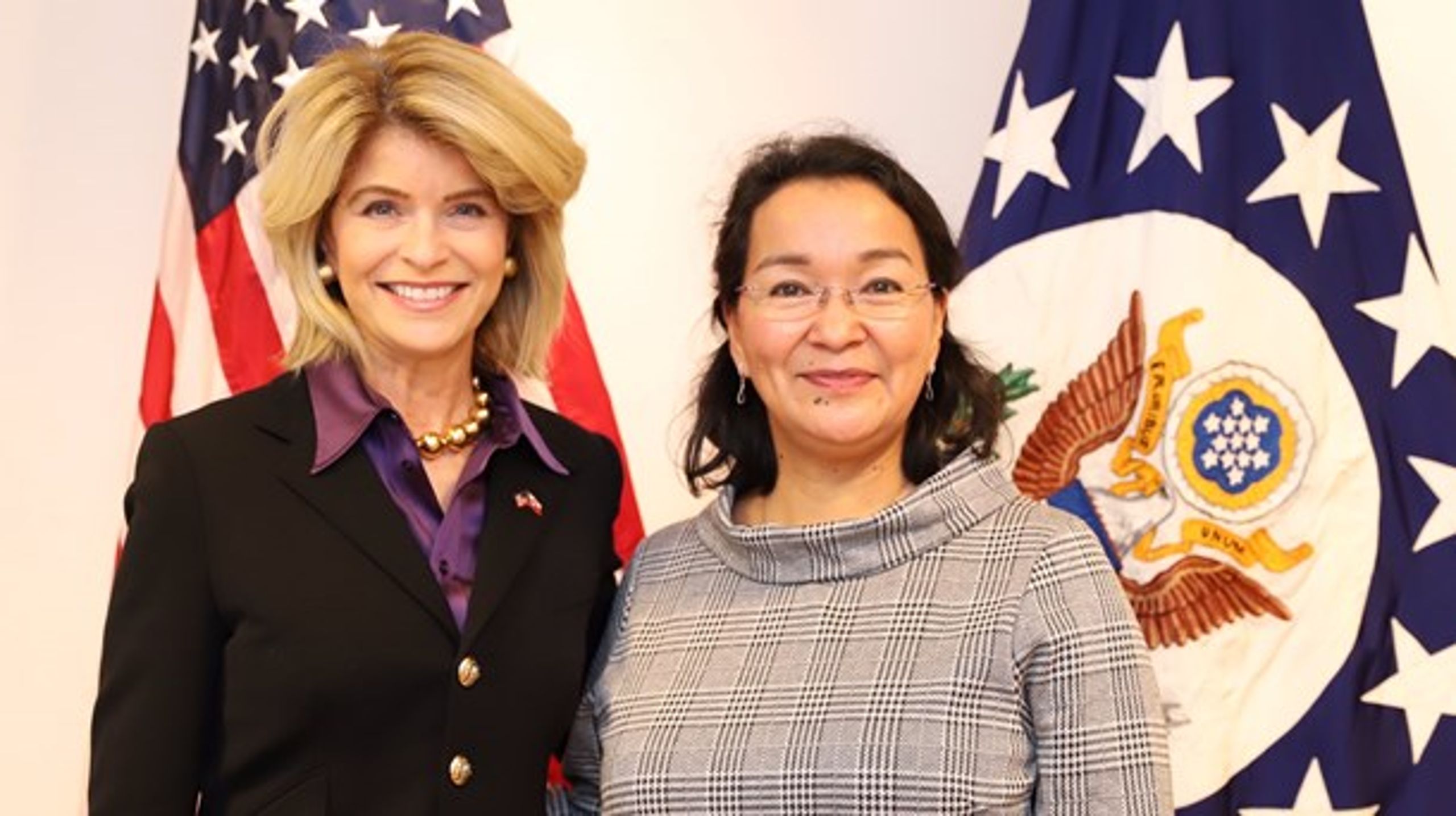 Ane Lone Bagger (til højre) fotograferet sammen med USA's ambassadør Carla Sands i januar 2019.