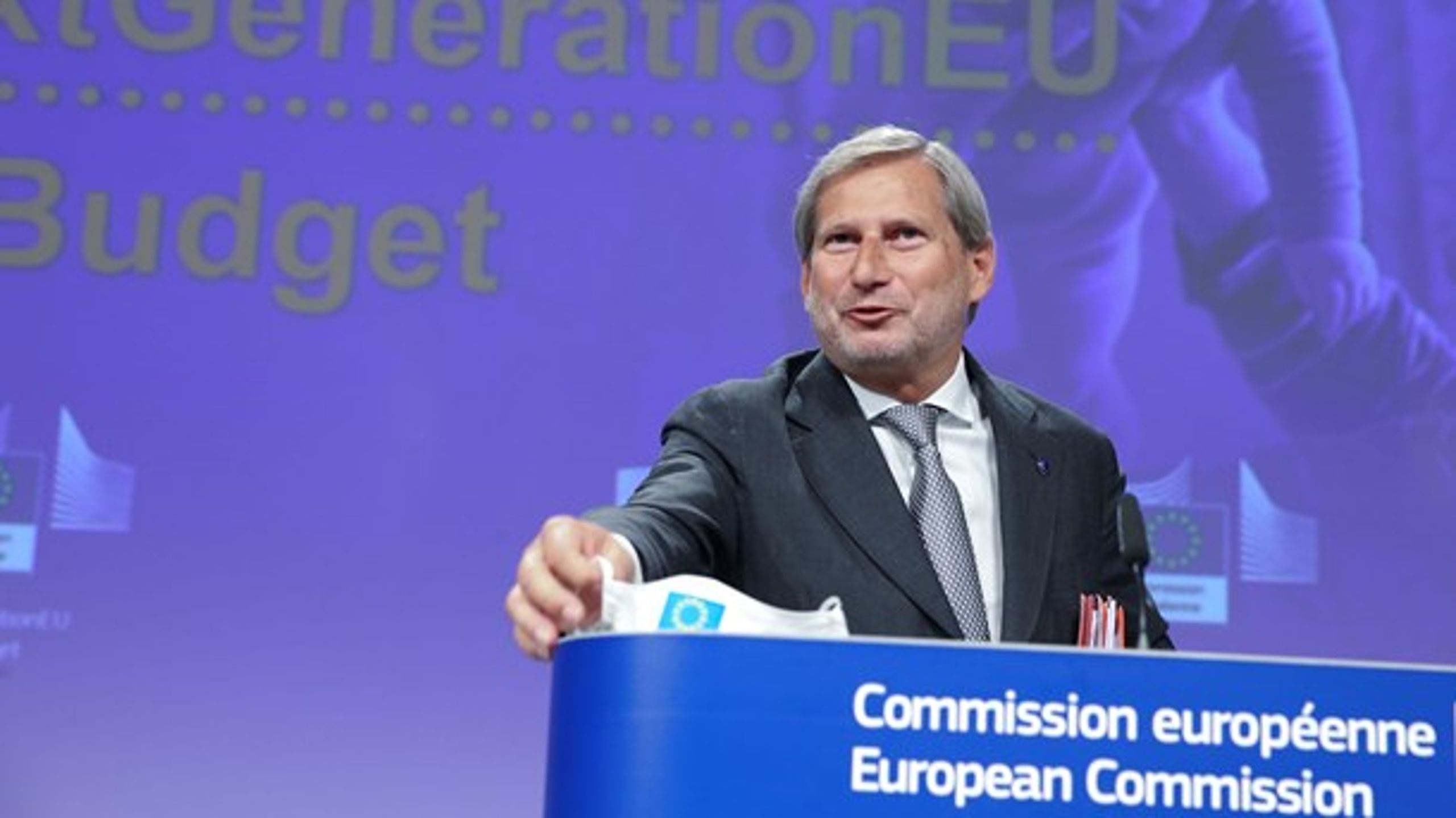 Det er EU's budgetkommissær, Johannes Hahn, der skal forsøge at sælge det forhøjede EU-budget til de 27 EU-lande.
