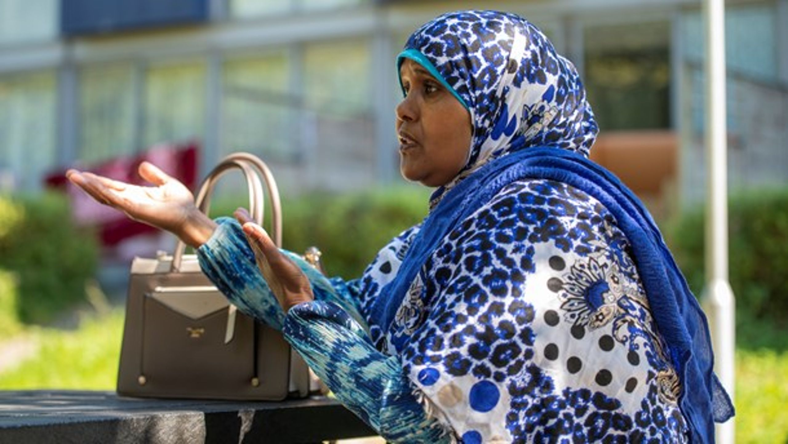 I stedet for at udpege somaliere som særligt smitteramte burde politikere og myndigheder først have henvendt sig direkte til talspersoner fra somaliske foreninger og organisationer, mener Ilham Khalif Mohamed, der er bydelsmor og koordinator i Aarhus-bydelen Gellerup.