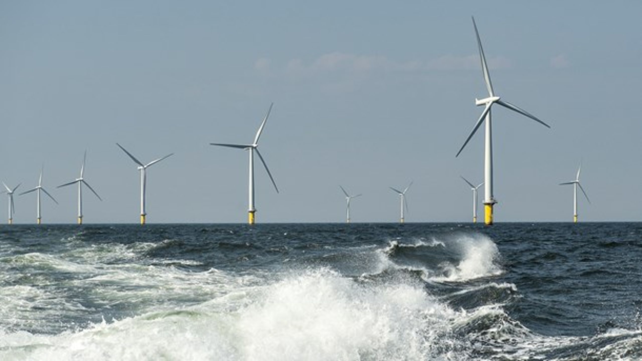 Den voksende mængde af ikke-regulerbar el fra vind og sol gør Danmark mere afhængigt af et velfungerende europæisk elmarked, skriver debattører.&nbsp;