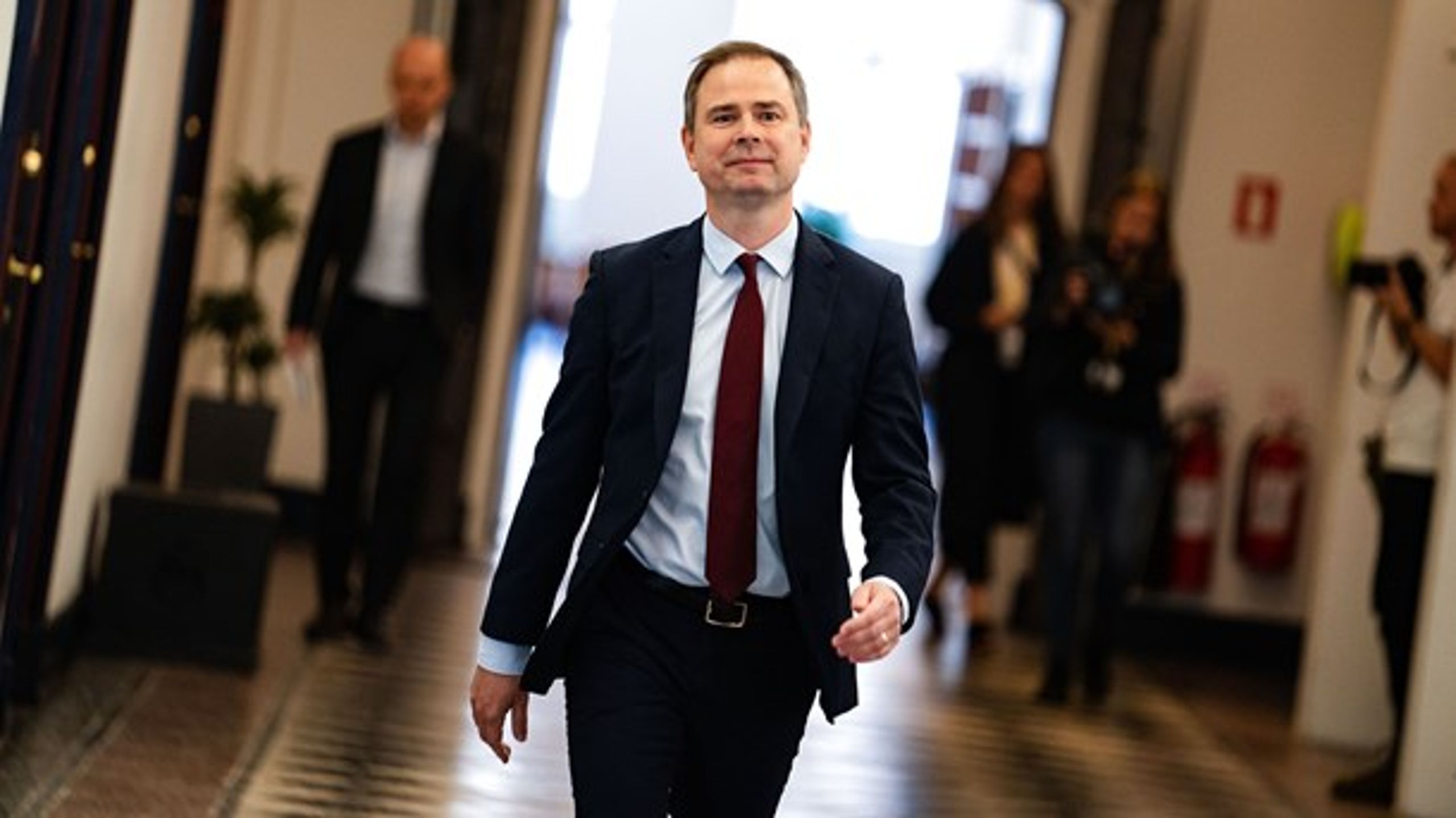 Finansminister Nicolai Wammen (S) stod mandag for at præsentere regeringens udspil til en finanslov for 2021, der betyder flere midler til en række offentlige myndigheder.