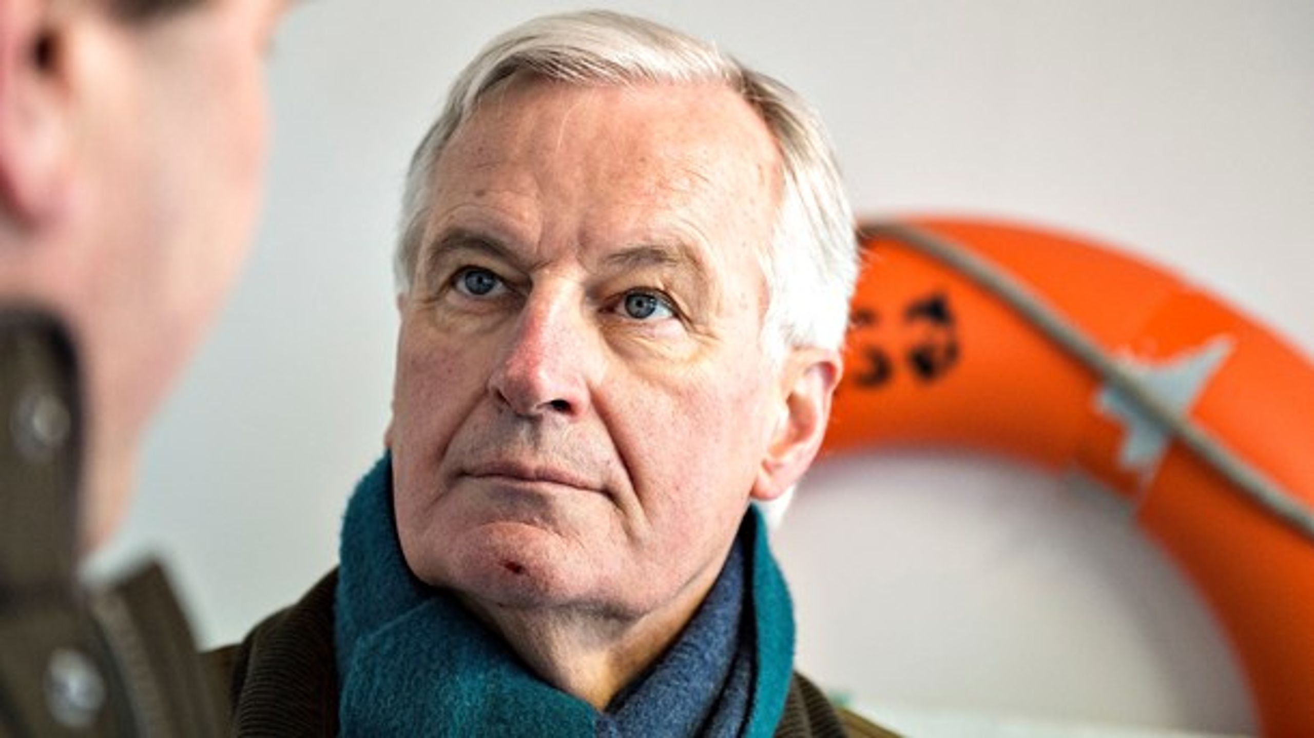 Barnier var i Thyborøn i 2018 for at tale med danske fiskere om deres udfordringer ved Brexit.