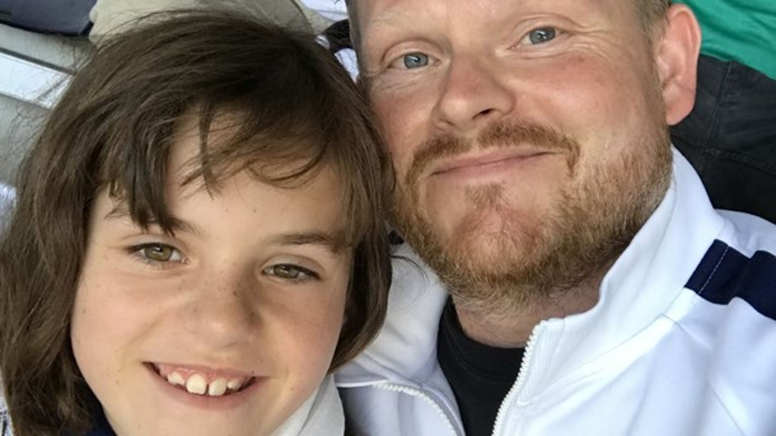 Henrik Lund og hans datter er ude at se fodbold med det engelske hold Tottenham.