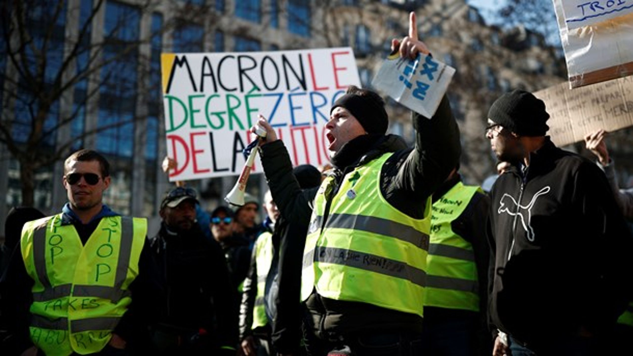Emmanuel Macron glemte den sociale balance i kampen mod klimaforandringerne og udløste et folkeligt oprør, skriver Lars Andersen.&nbsp;