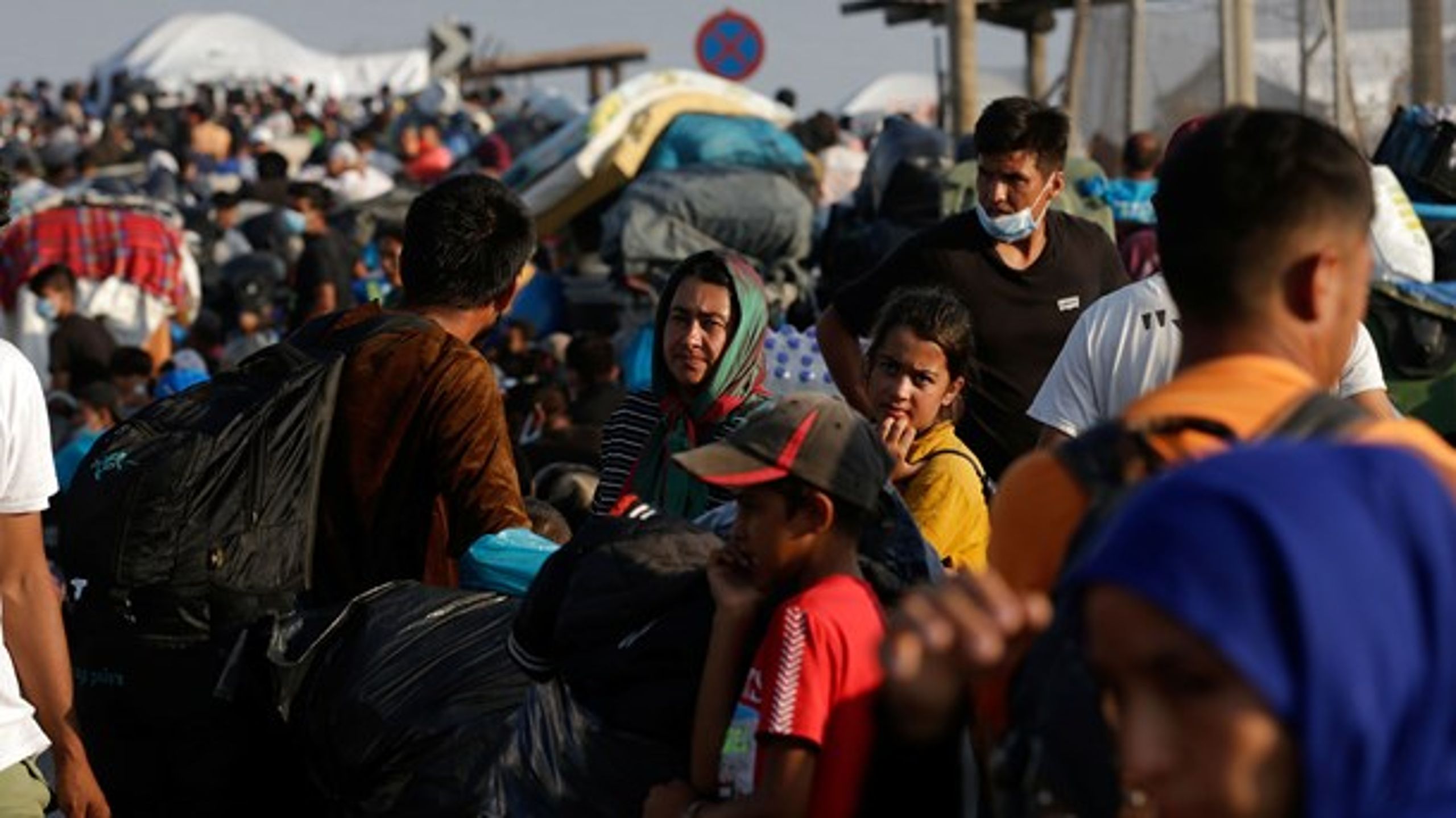 Efter den overfyldte Moria-flygtningelejr
på Lesbos er brændt ned til grunden, har EU-Kommissionen fremskyndet
fremlæggelsen af sit forslag til en ny europæisk asylpolitik.