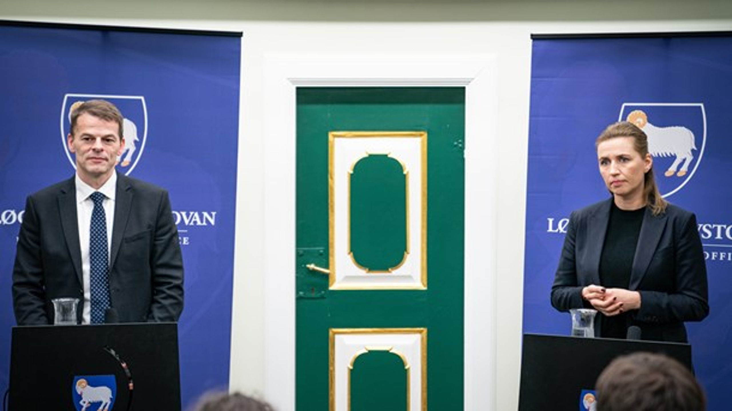 Færøerne med lagmand&nbsp;Bárður á Steig Nielsen i spidsen skal hives tættere på EU, mener Venstre, der ønsker en handelsaftale, skriver Michael Aastrup Jensen (V). Arkivfoto.