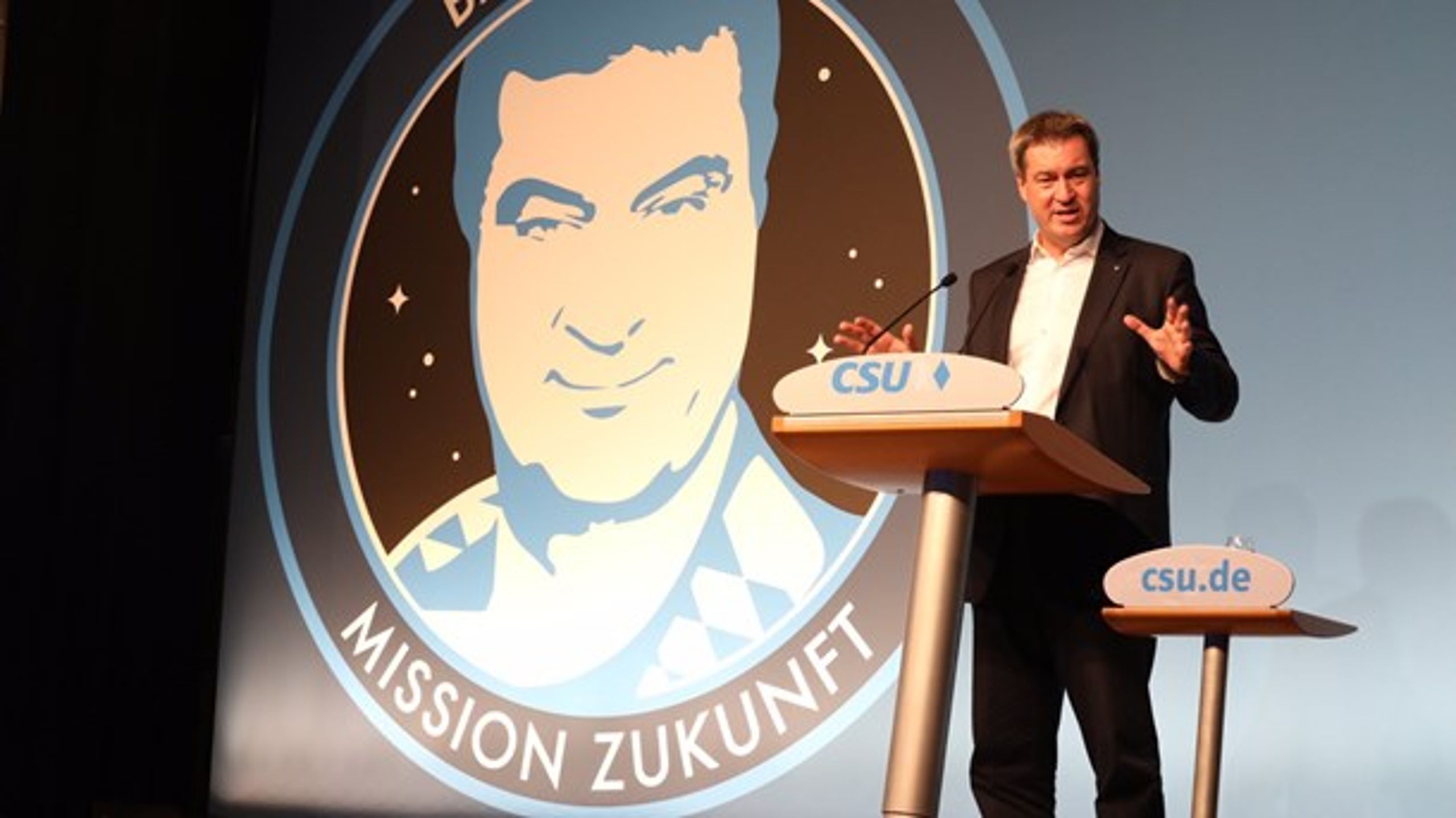 Den bayerske ministerpræsident, Markus Söder, pryder selv logoet for Bayerns&nbsp;ambitiøse nye&nbsp;rumfartsprogram