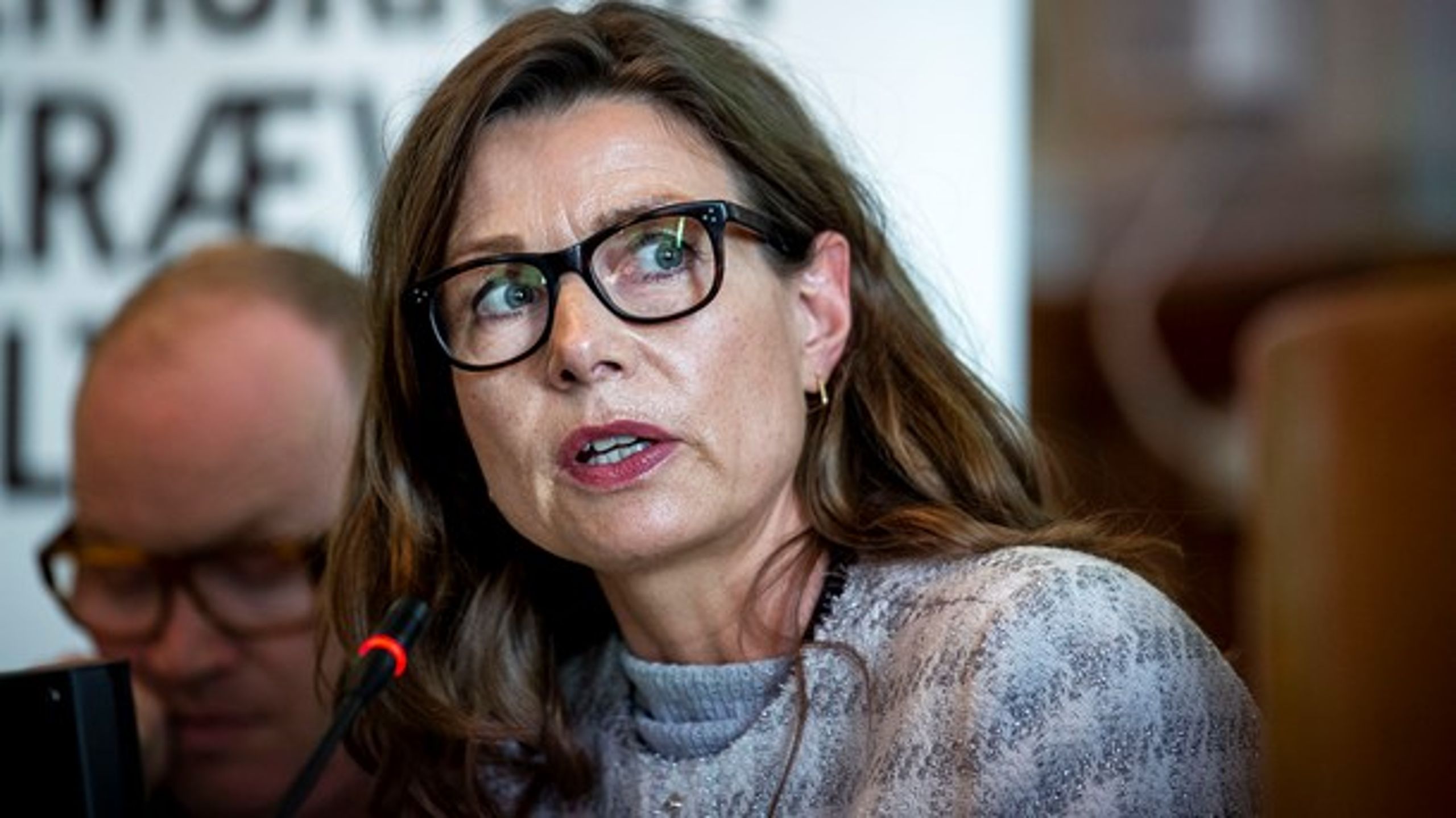 Pernille Weiss (K) vil ikke længere dele gruppe med Orbans partifæller.&nbsp;