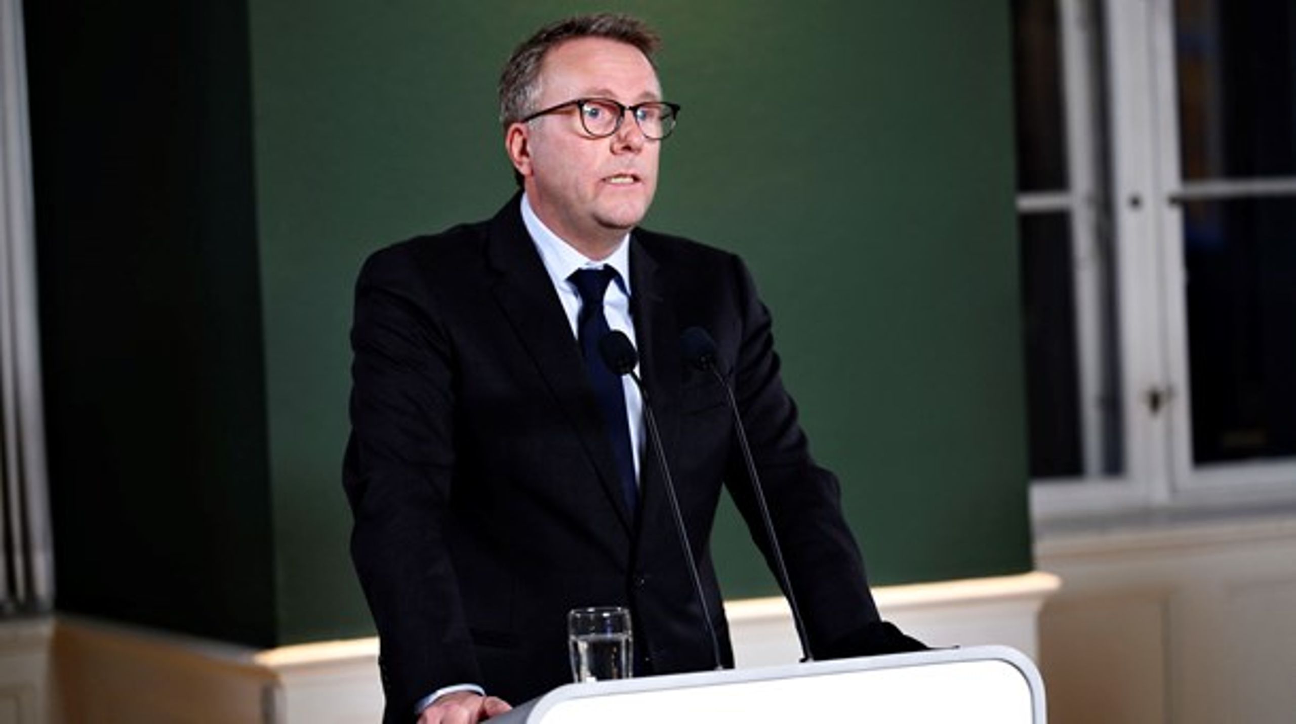 Fungerende finansminister Morten Bødskov (S) præsenterede fredag regeringens økonomiske redegørelse for december 2020.