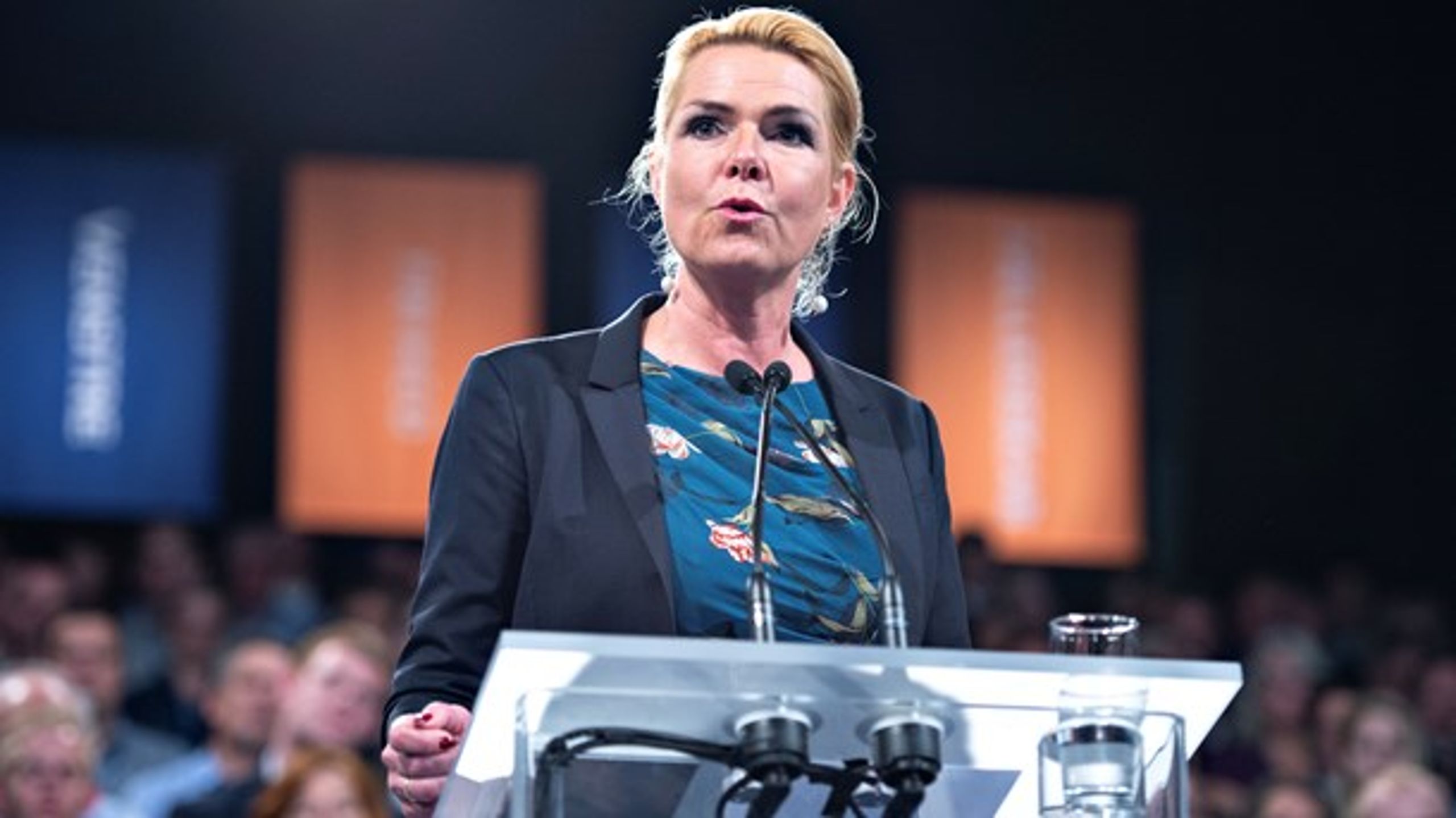 Inger Støjberg: Hvis hun smækker med døren til Venstre, vil det give genlyd på hele Borgen.&nbsp;